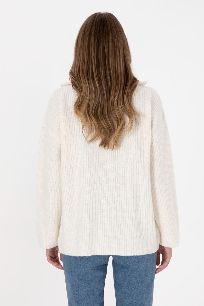 Kadın Beyaz V Yaka Fermuarlı Kazak - 50309564003