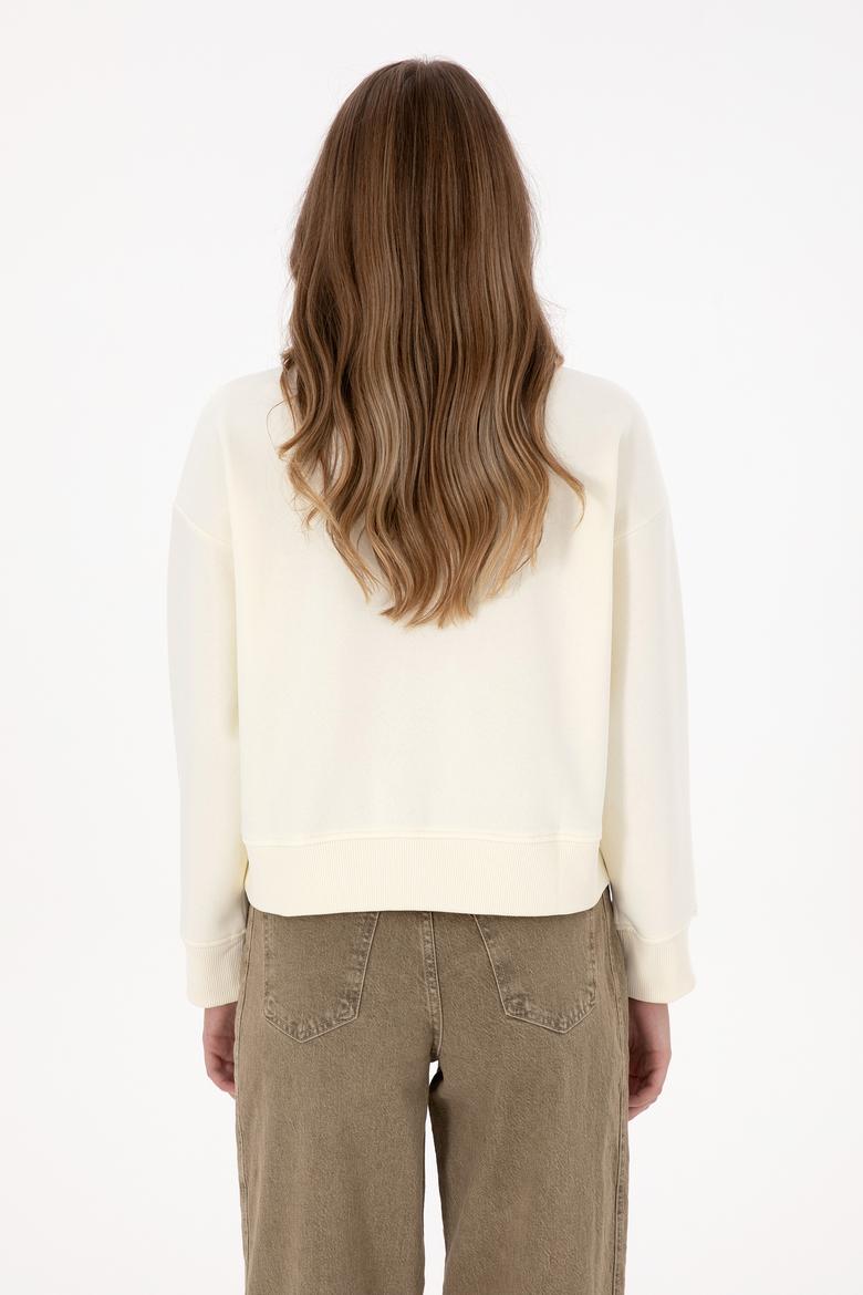 Kadın Krem Bisiklet Yaka Basic Sweatshirt - 50307752022