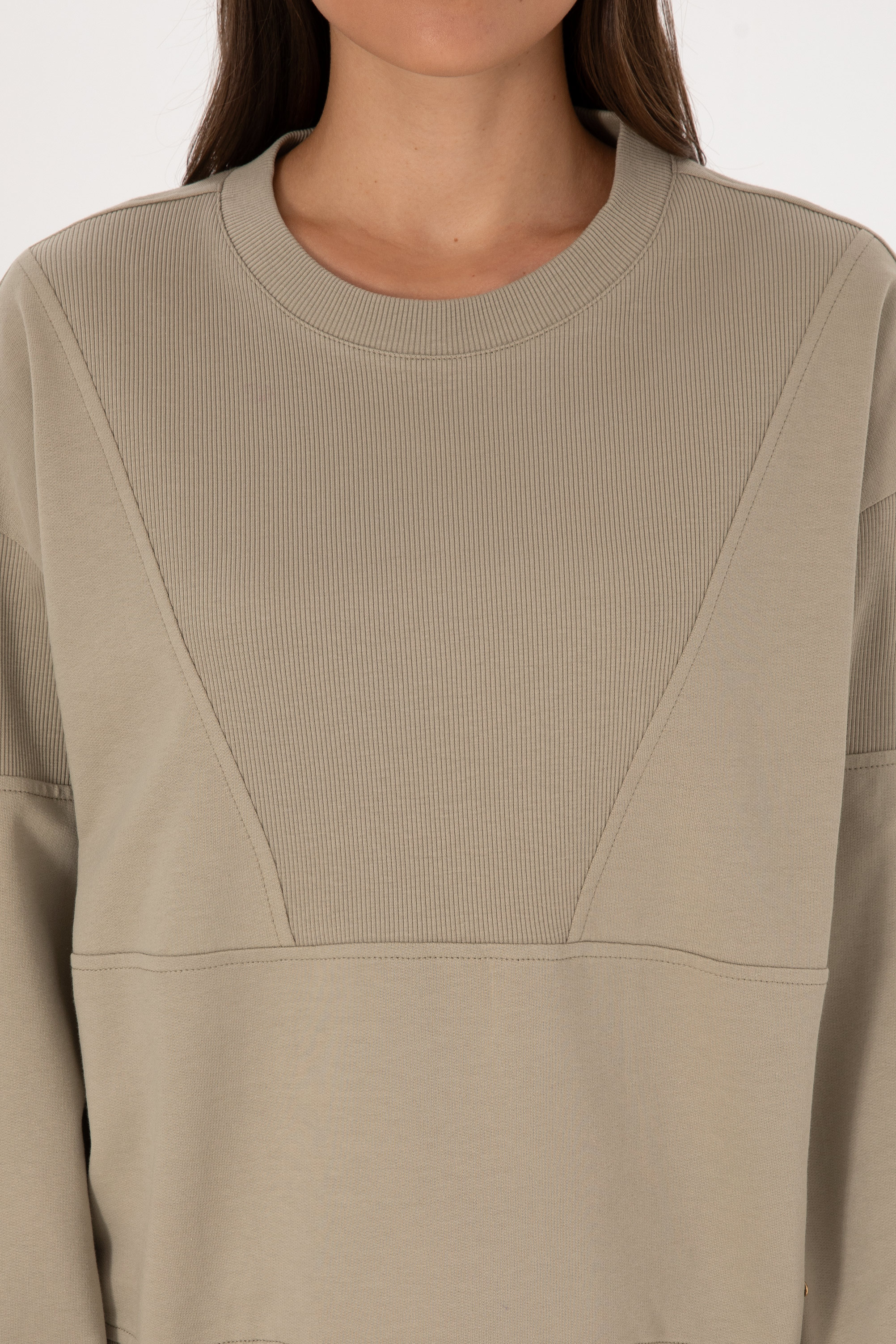 Kadın Açık Haki Pamuklu Bisiklet Yaka Sweatshirt - Image 6
