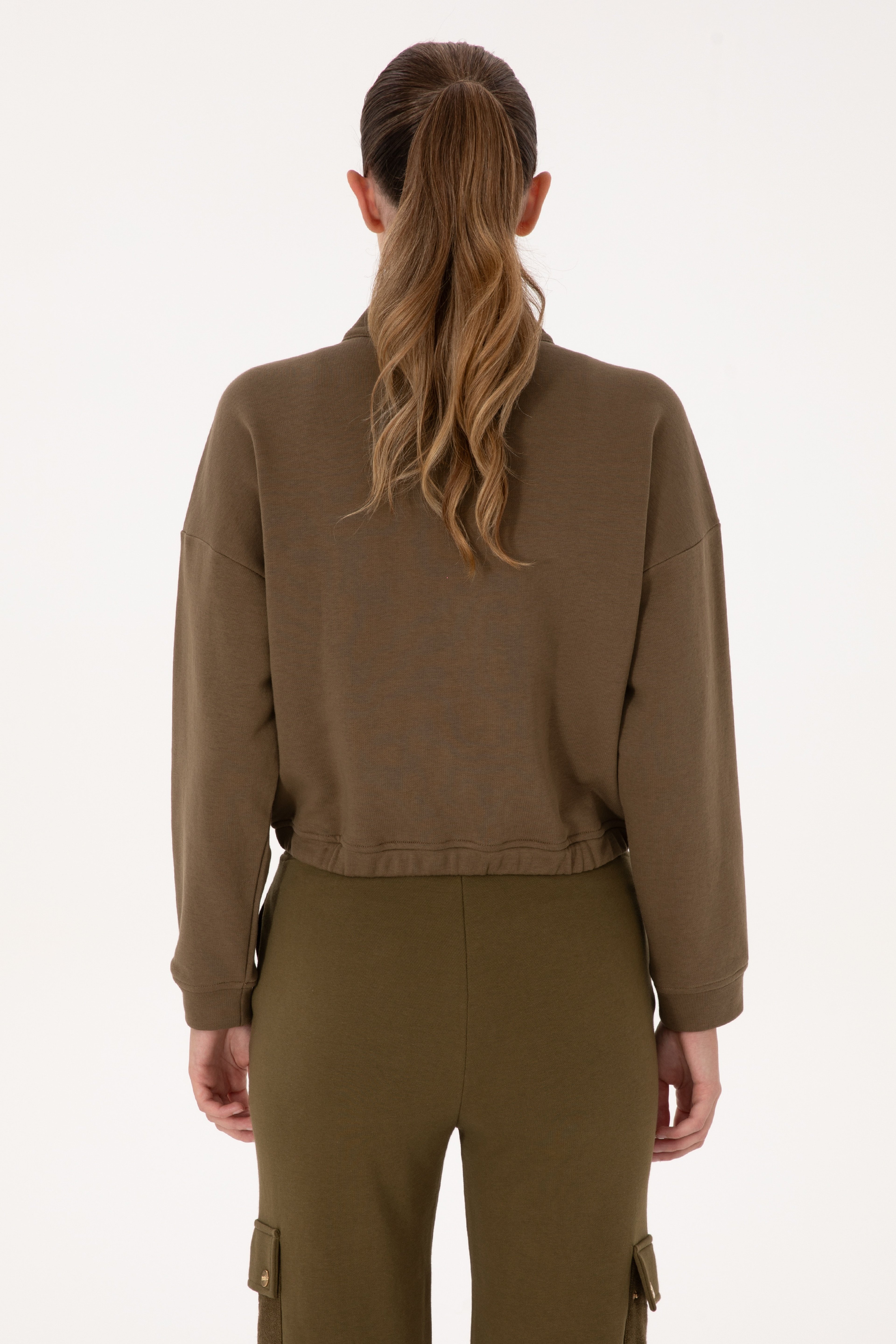 Kadın Haki Fermuarlı Dik Yaka Sweatshirt - Image 5