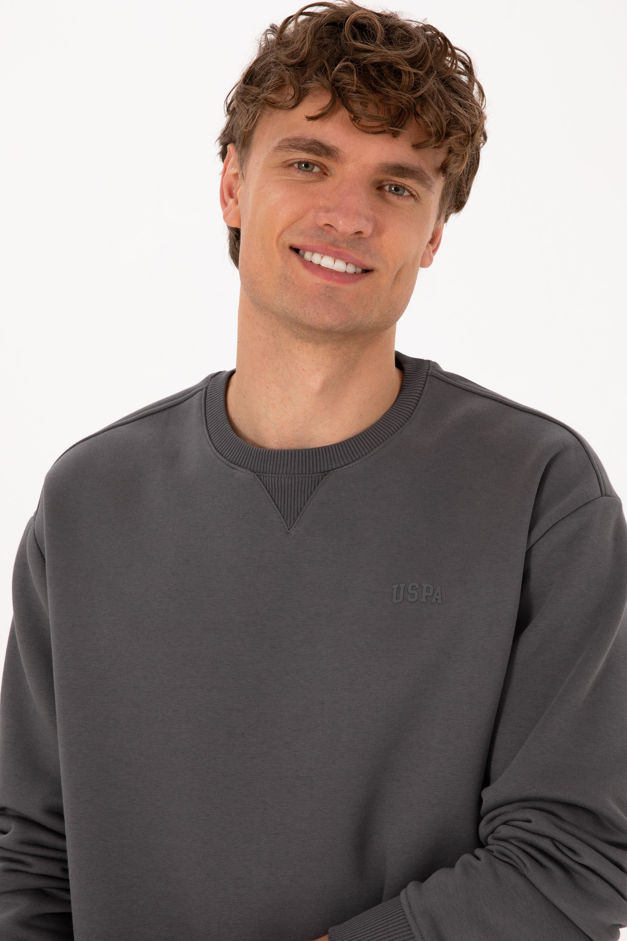Erkek Comfort Fit Bisiklet Yaka Şardonlu Gri Basic Sweatshirt - Image 2