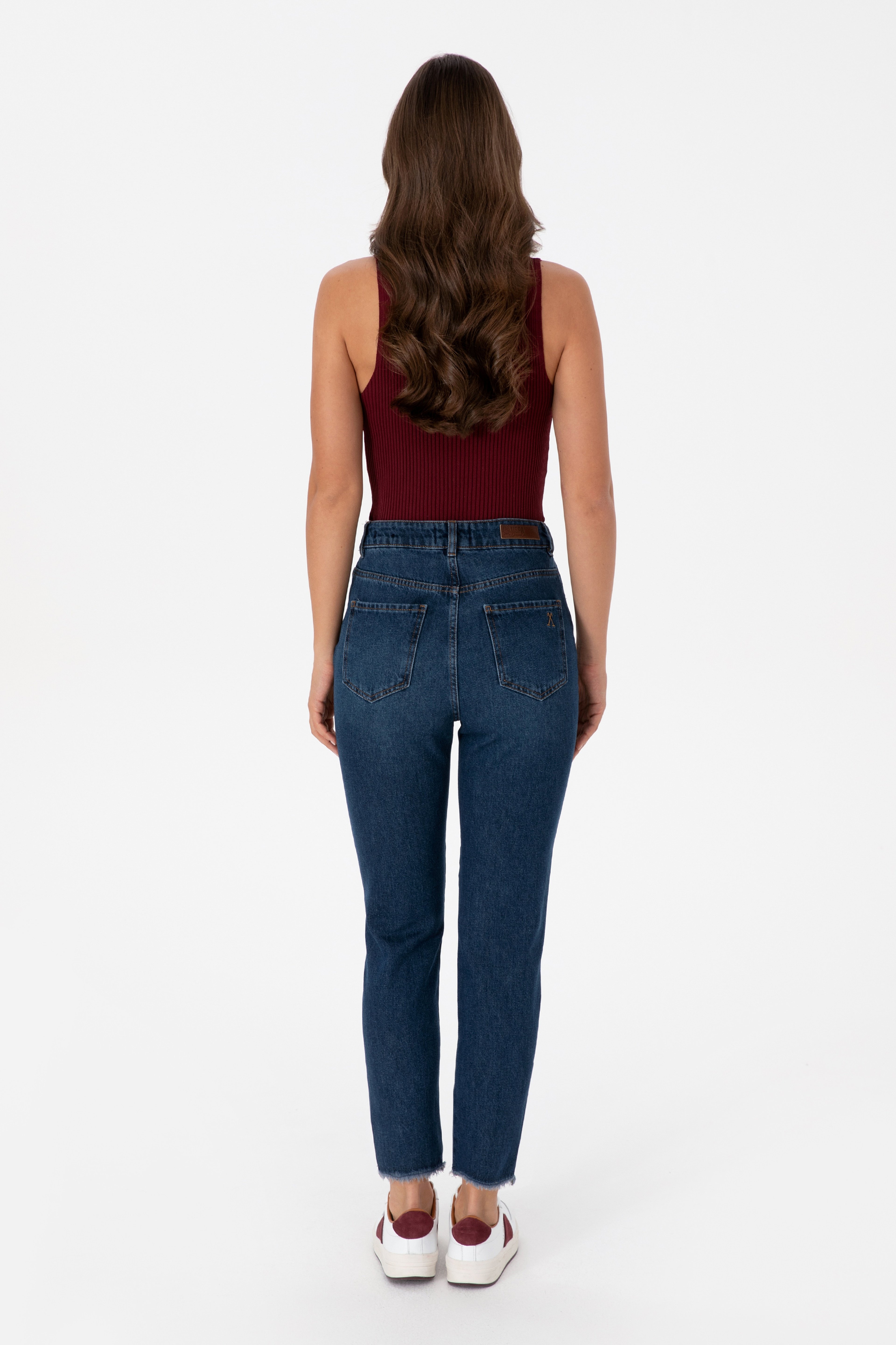Kadın Koyu Mavi Mom High Waist Fit Jean Pantolon - Image 4