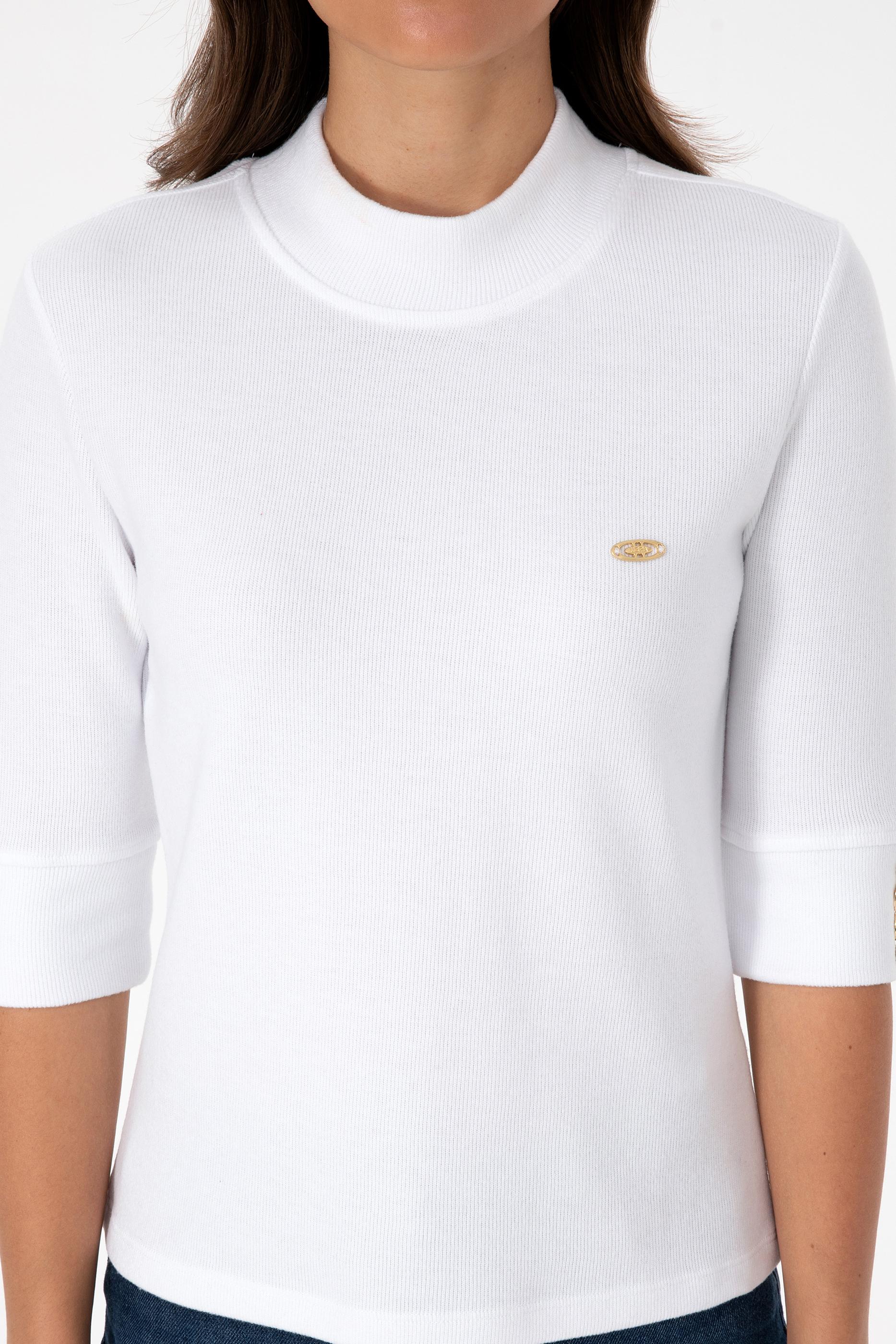 Kadın Beyaz Düğme Detaylı Balıkçı Yaka Sweatshirt