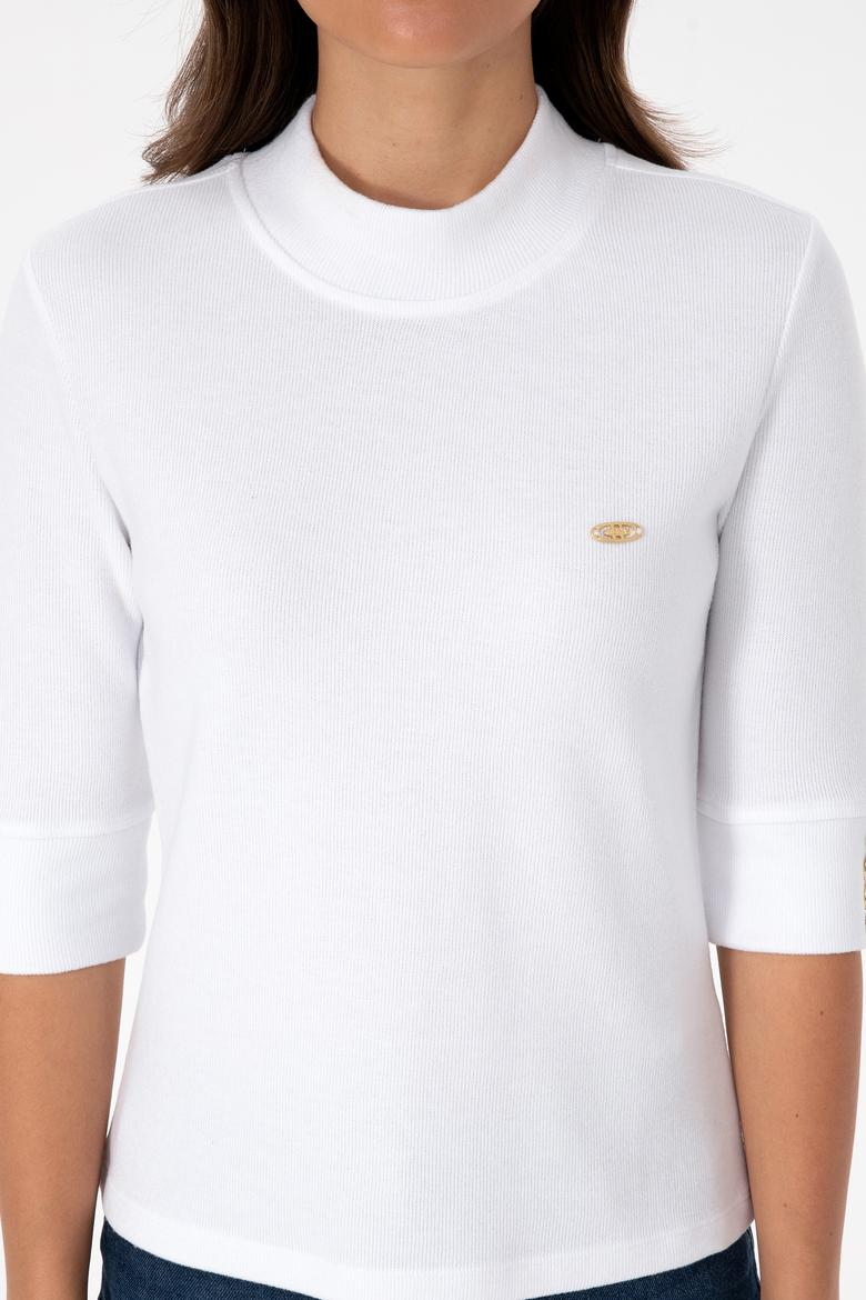 Kadın Beyaz Düğme Detaylı Balıkçı Yaka Sweatshirt - 50314156013