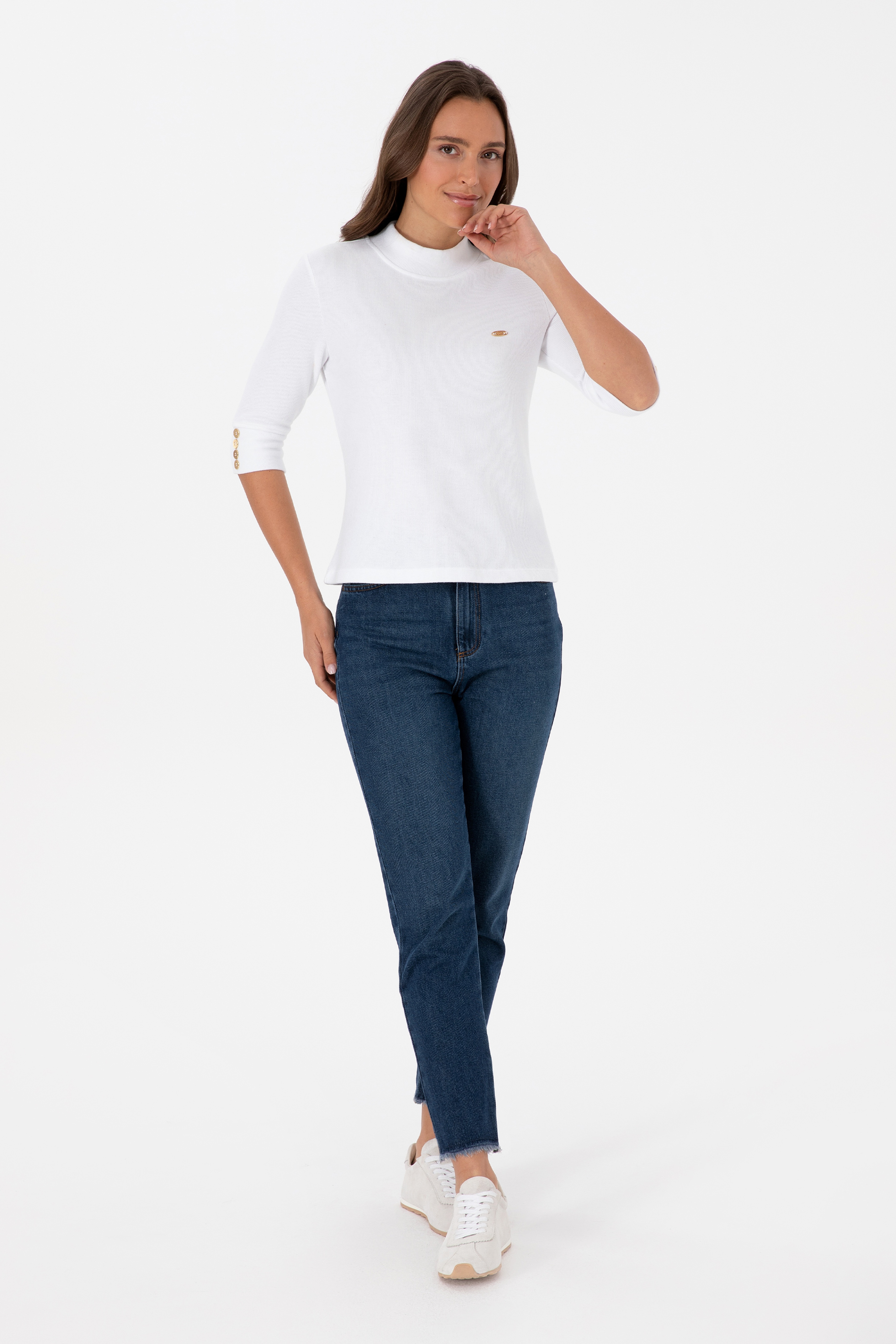 Kadın Beyaz Düğme Detaylı Balıkçı Yaka Sweatshirt - Image 4