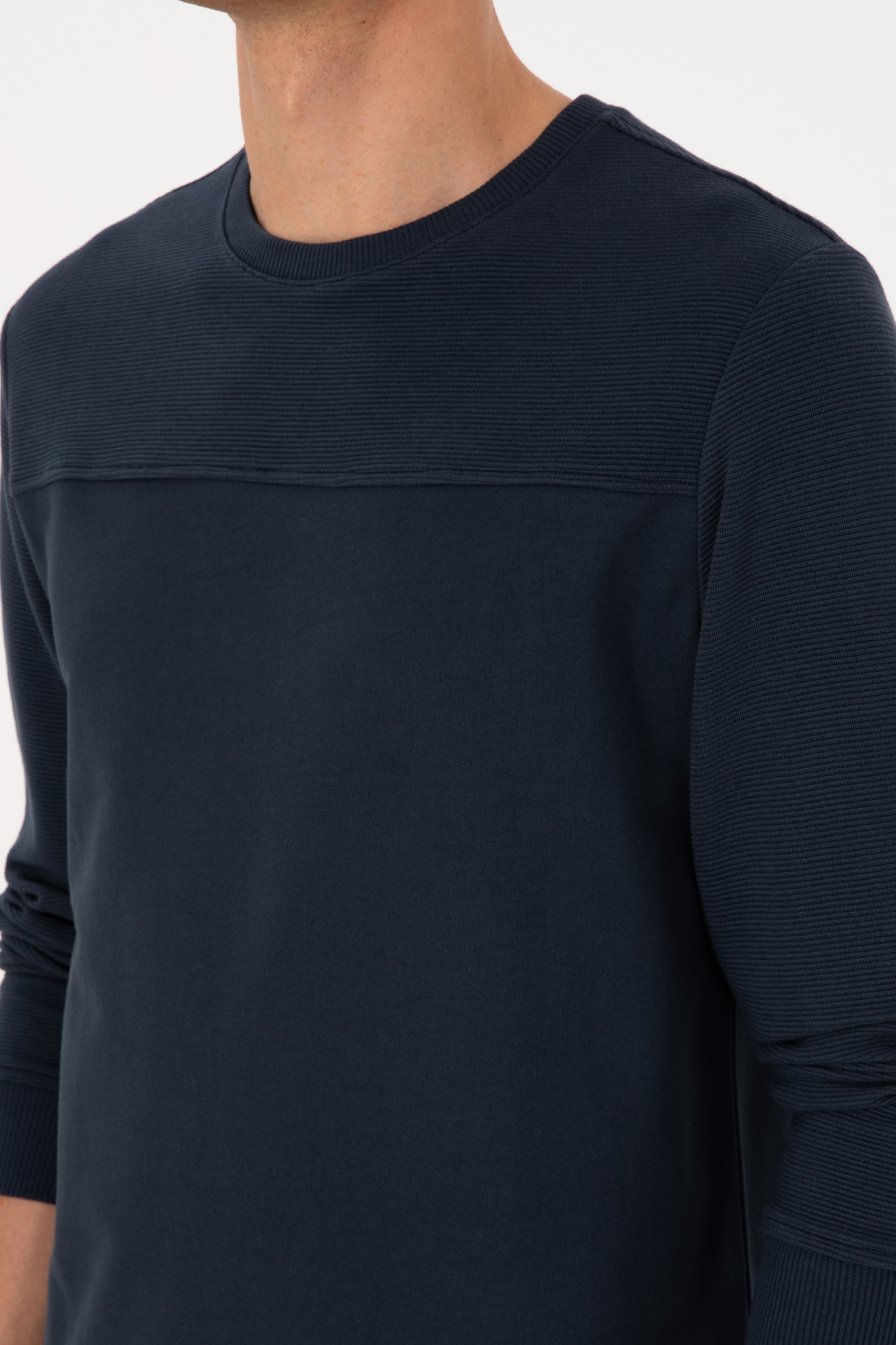 Erkek Bisiklet Yaka Regular Fit Açık Lacivert İnce Sweatshirt - Image 7
