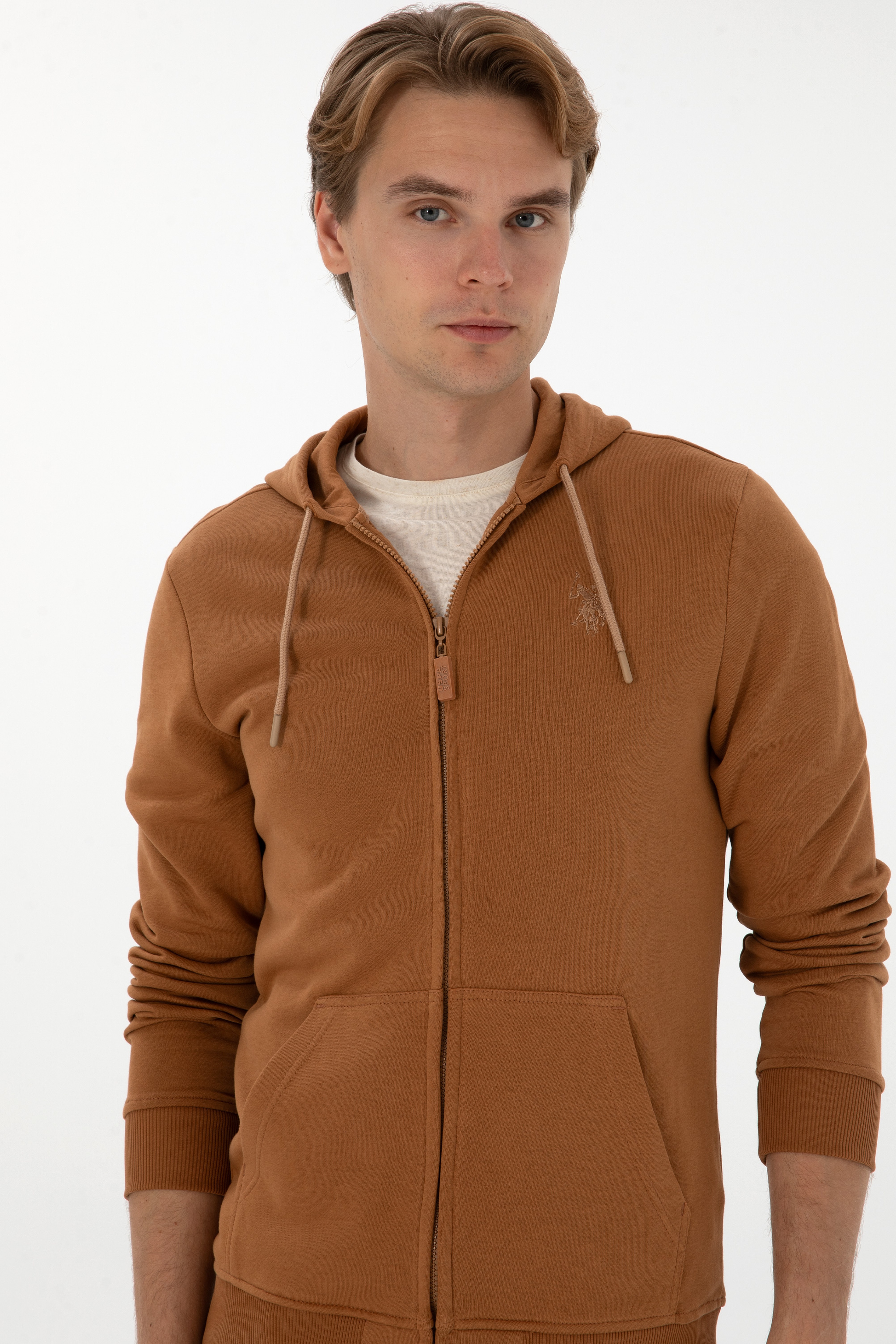 Erkek Regular Fit Fermuarlı Kapüşonlu Camel Örme Hırka - Image 2