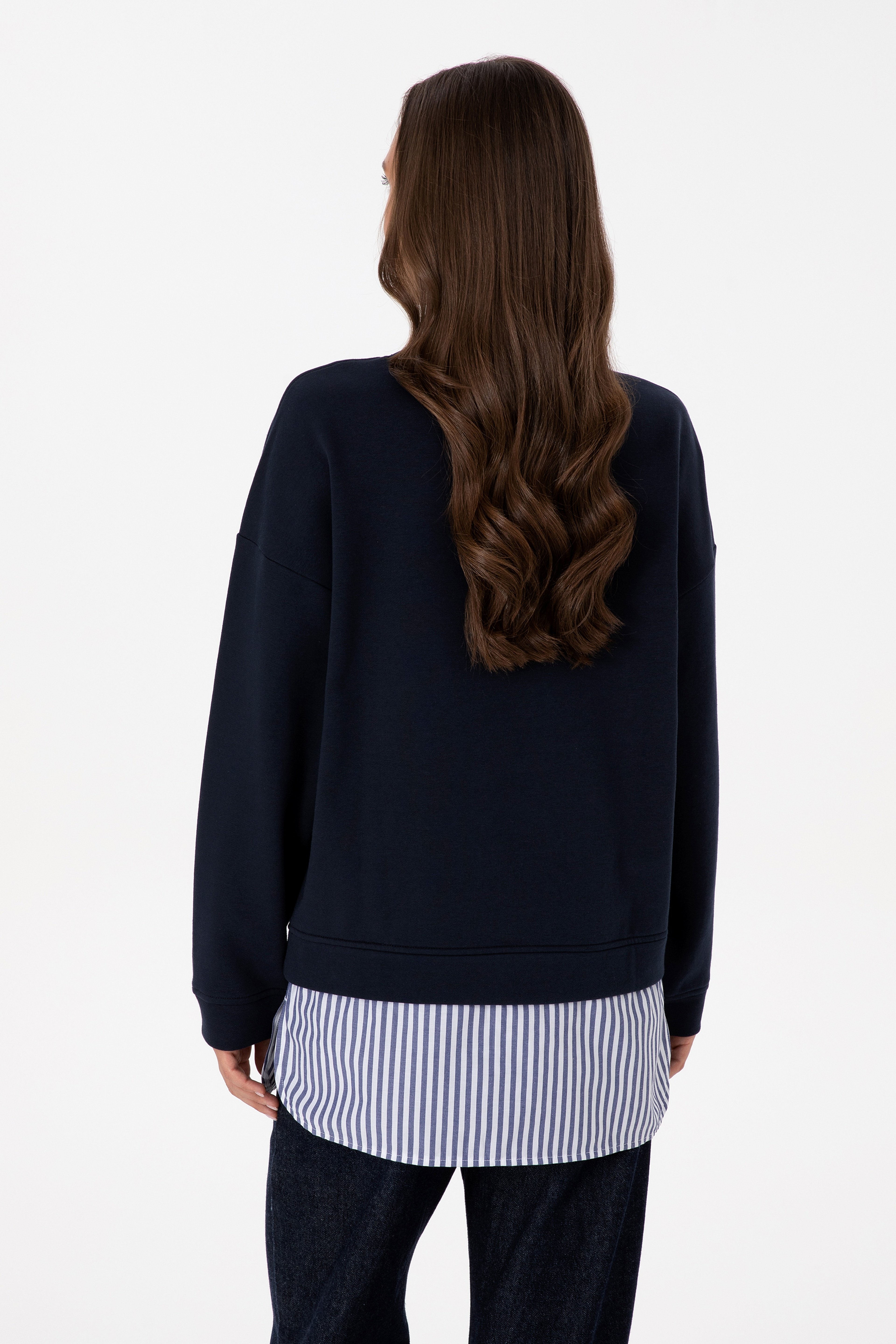 Kadın Lacivert Gömlek Detaylı Bisiklet Yaka Sweatshirt - Image 5