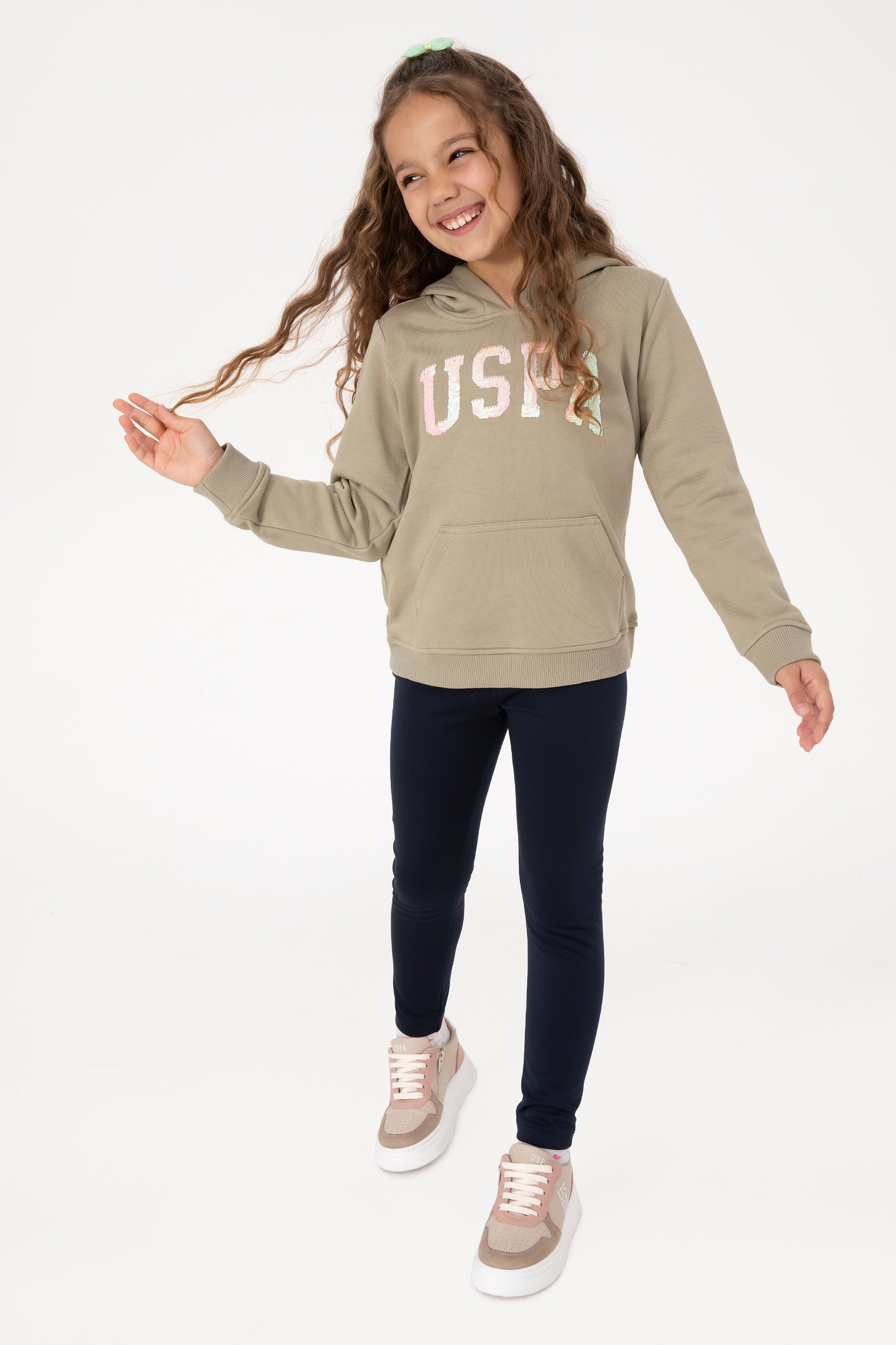 Kız Çocuk Açık Haki Payet İşlemeli Kapüşonlu Basic Sweatshirt - Image 2