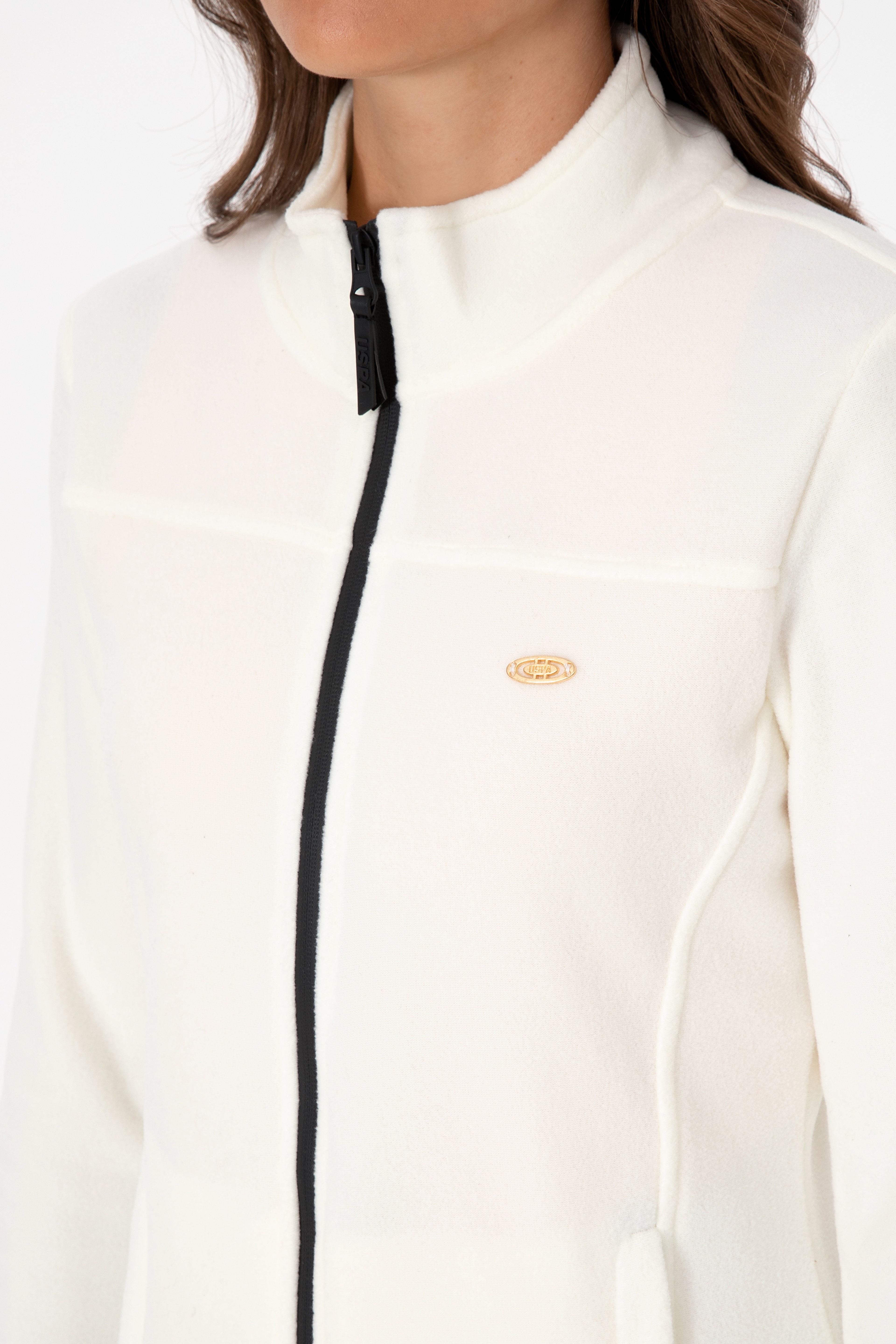 Kadın Krem Fermuarlı Dik Yaka Polar Sweatshirt - Image 7