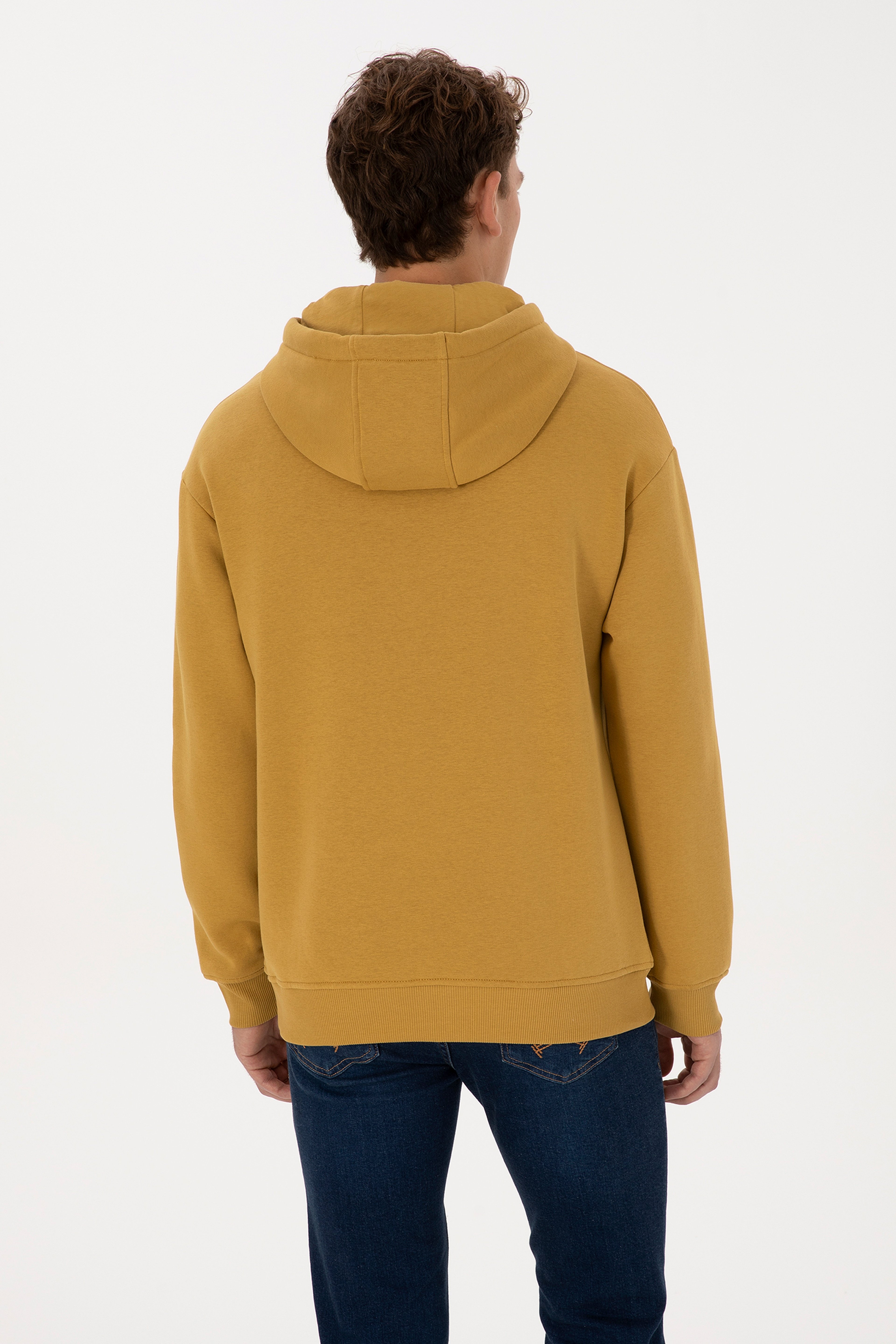 Erkek Oversize Fit Kapüşonlu Şardonlu Hardal Basic Sweatshirt - Image 5