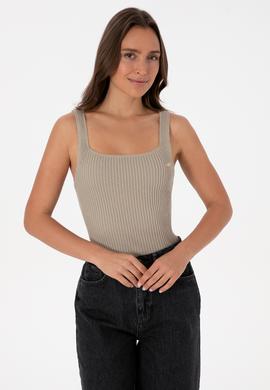 Kadın Açık Haki Kare Yaka Kazak - 50314626005