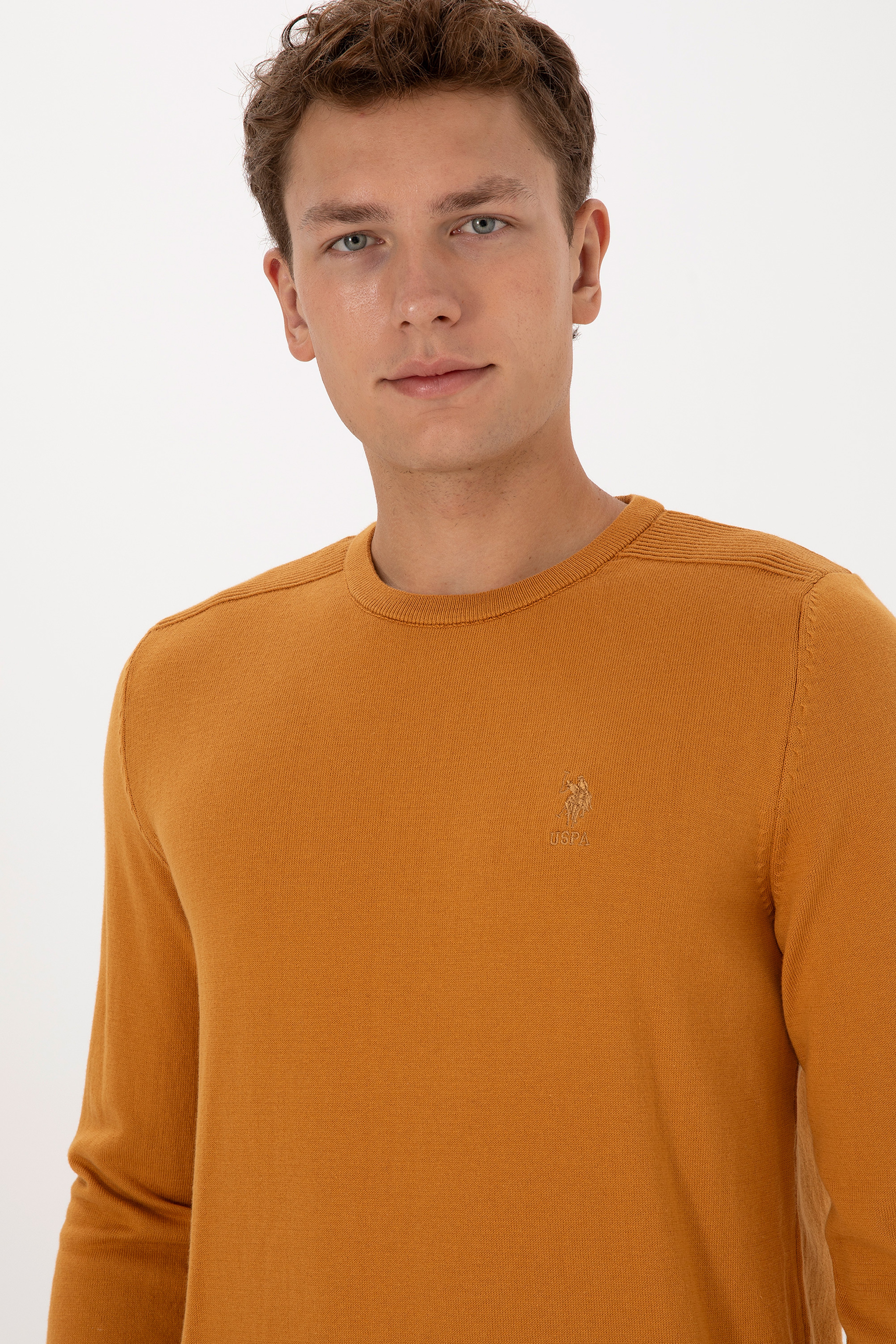 Erkek Slim Fit Bisiklet Yaka Hardal Basic Kazak - Image 2