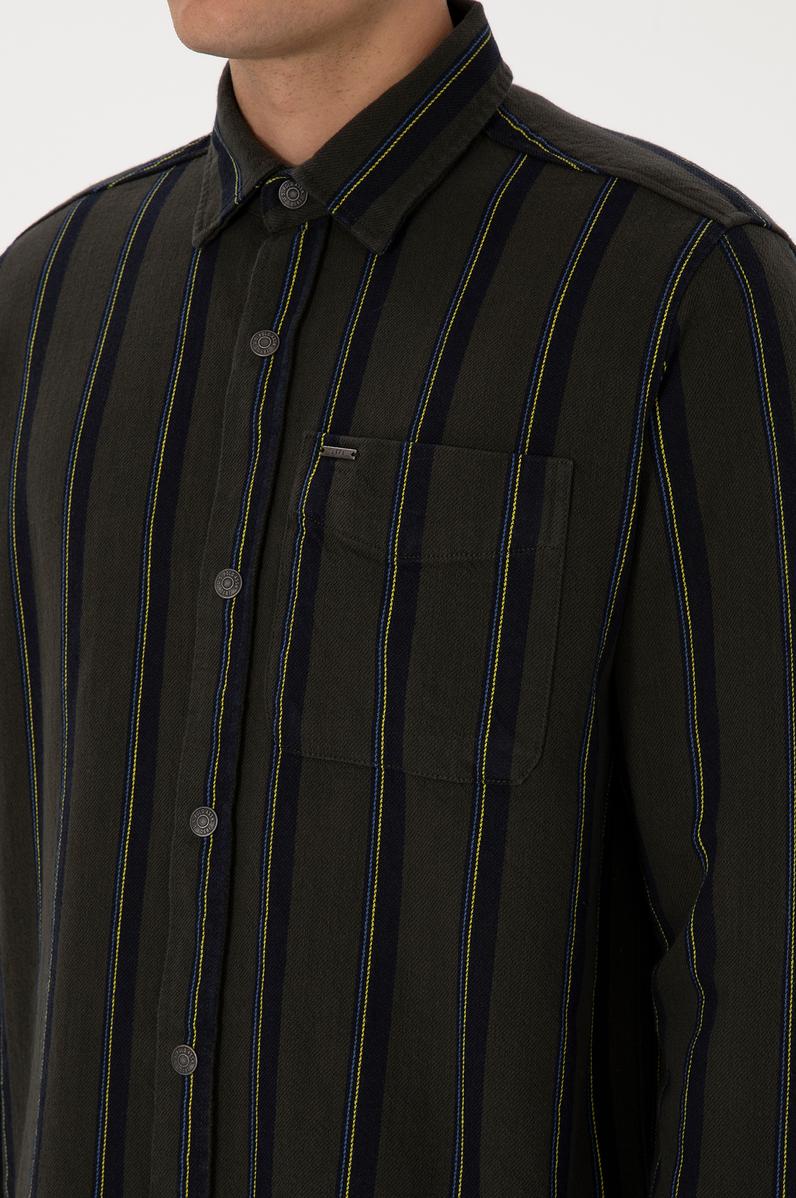 Erkek Koyu Yeşil Çizgili Uzun Kollu Gömlek