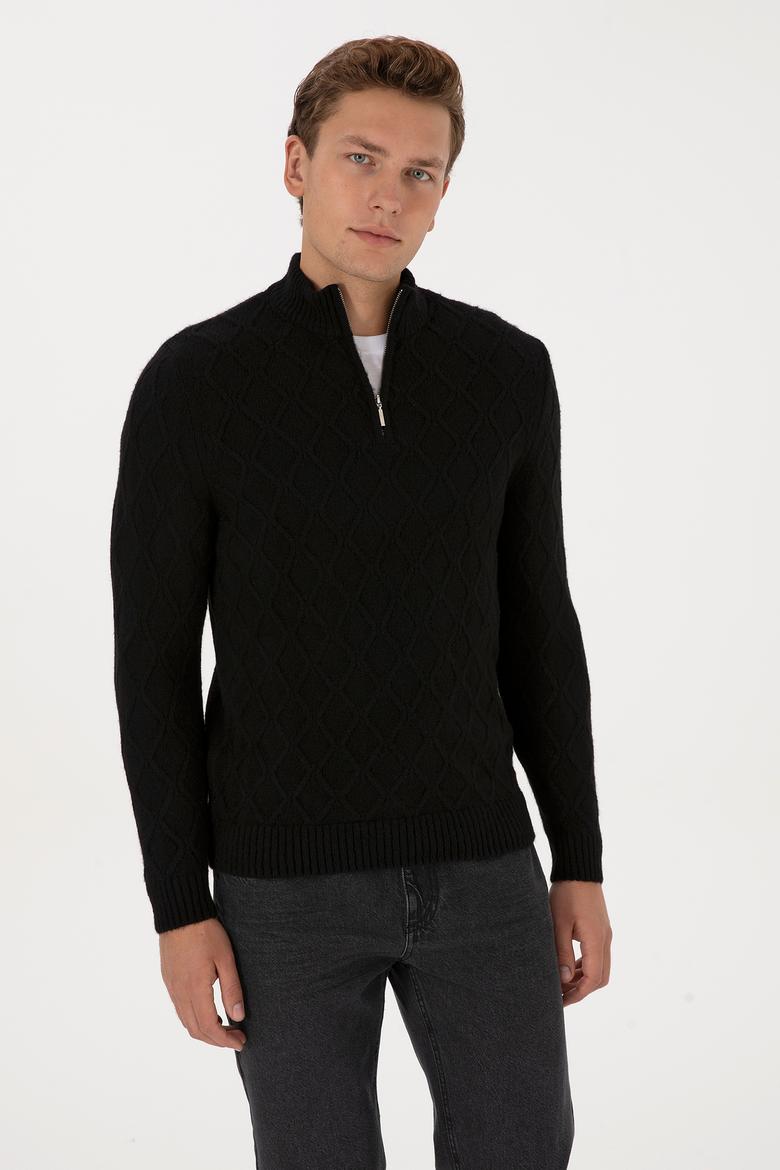 Erkek Regular Fit Yarım Fermuarlı Desenli Siyah Kazak