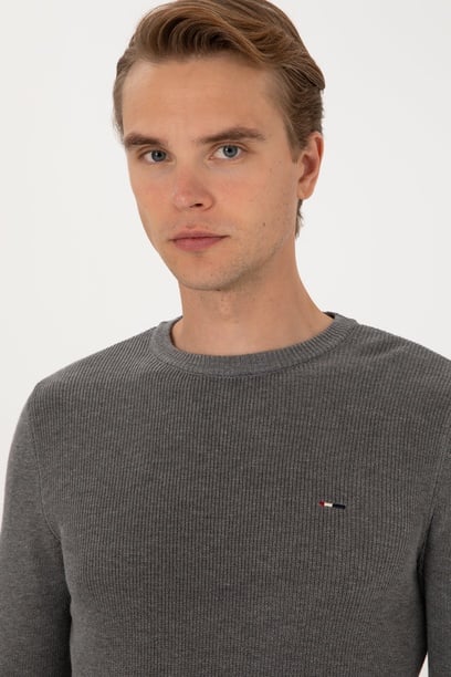 Erkek Slim Fit Bisiklet Yaka Gri Melanj Basic Kazak