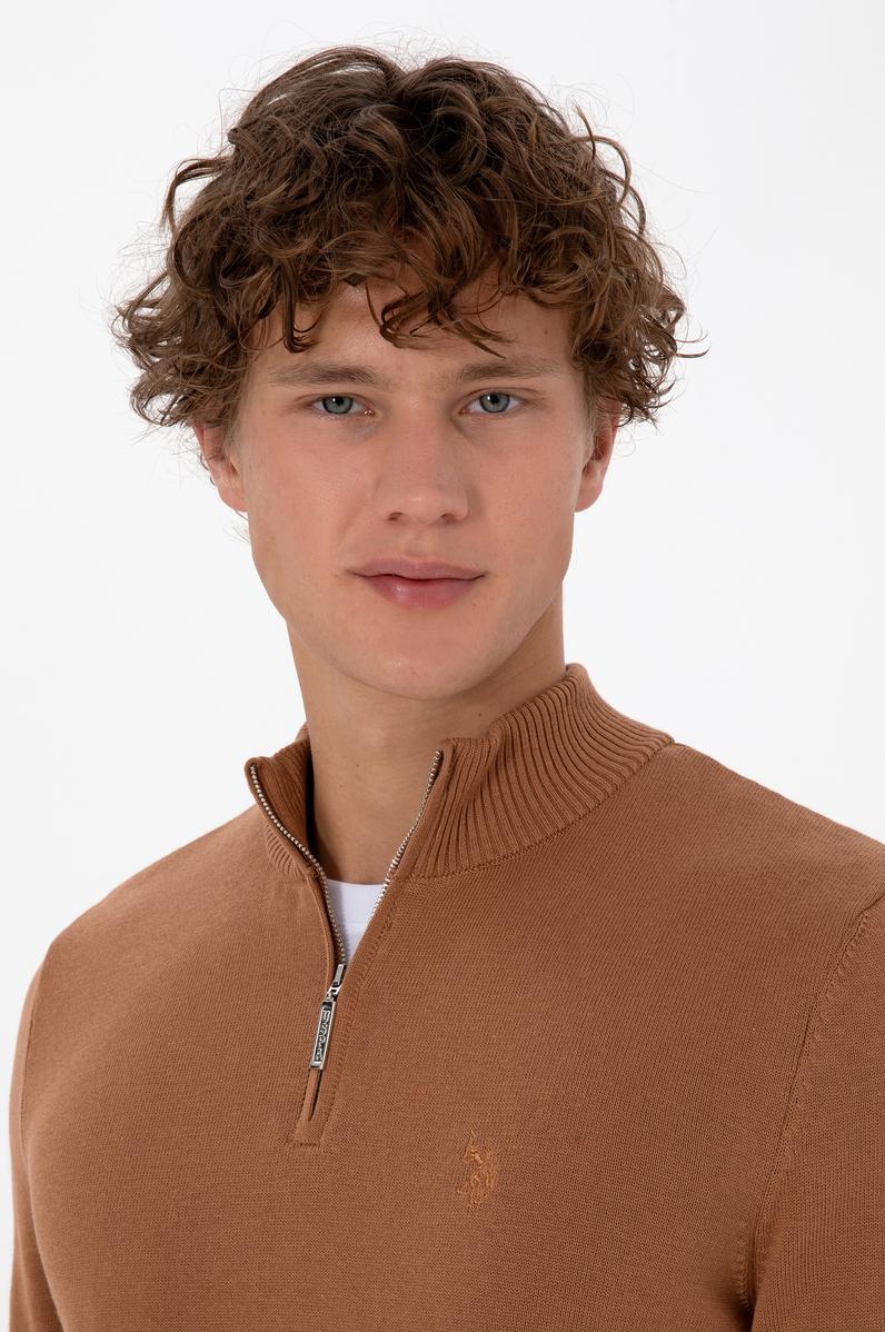 Erkek Slim Fit Yarım Fermuarlı Camel Basic Kazak