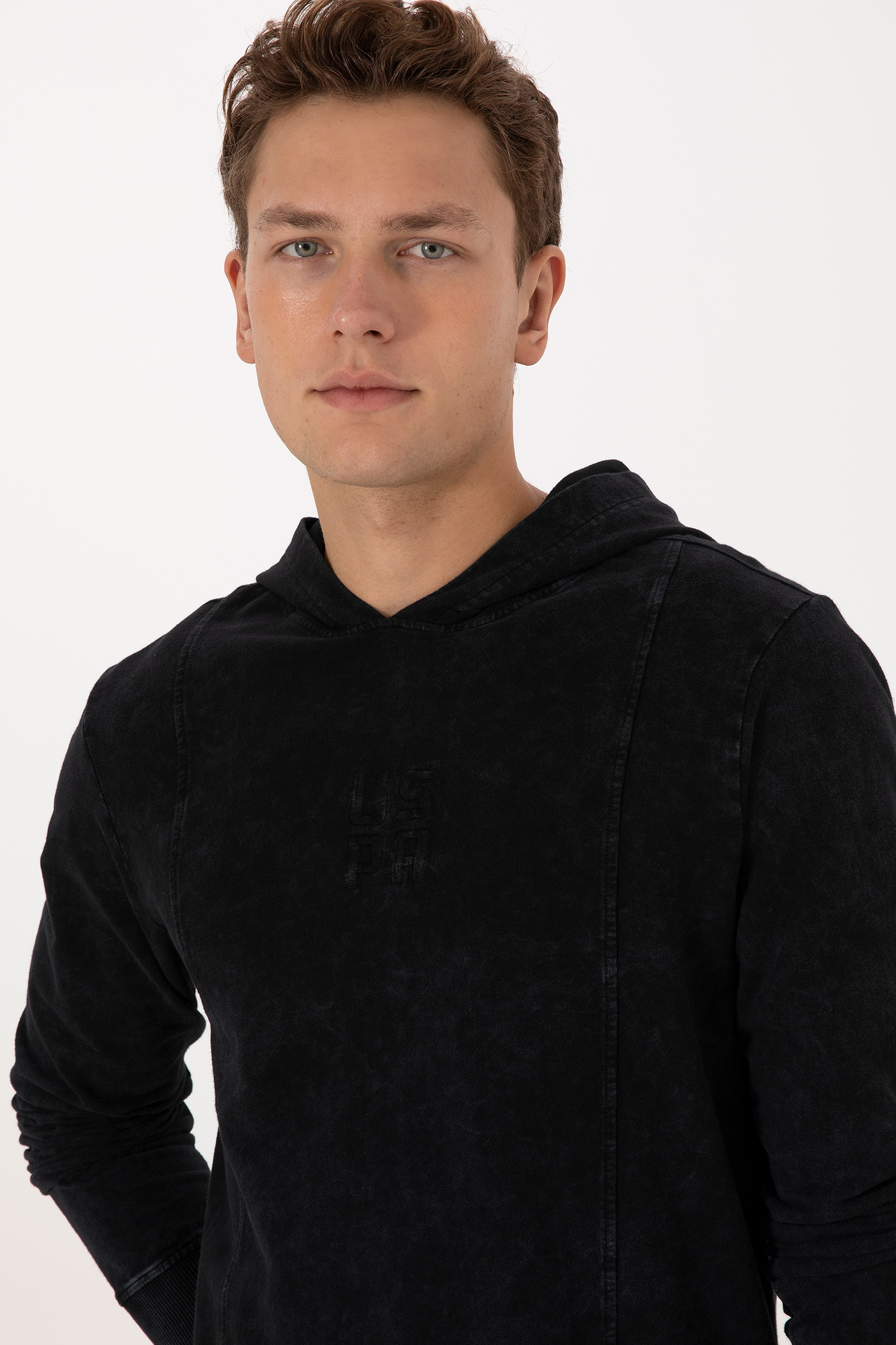 Erkek Regular Fit Kapüşonlu Yıkamalı Siyah İnce Sweatshirt - Image 2