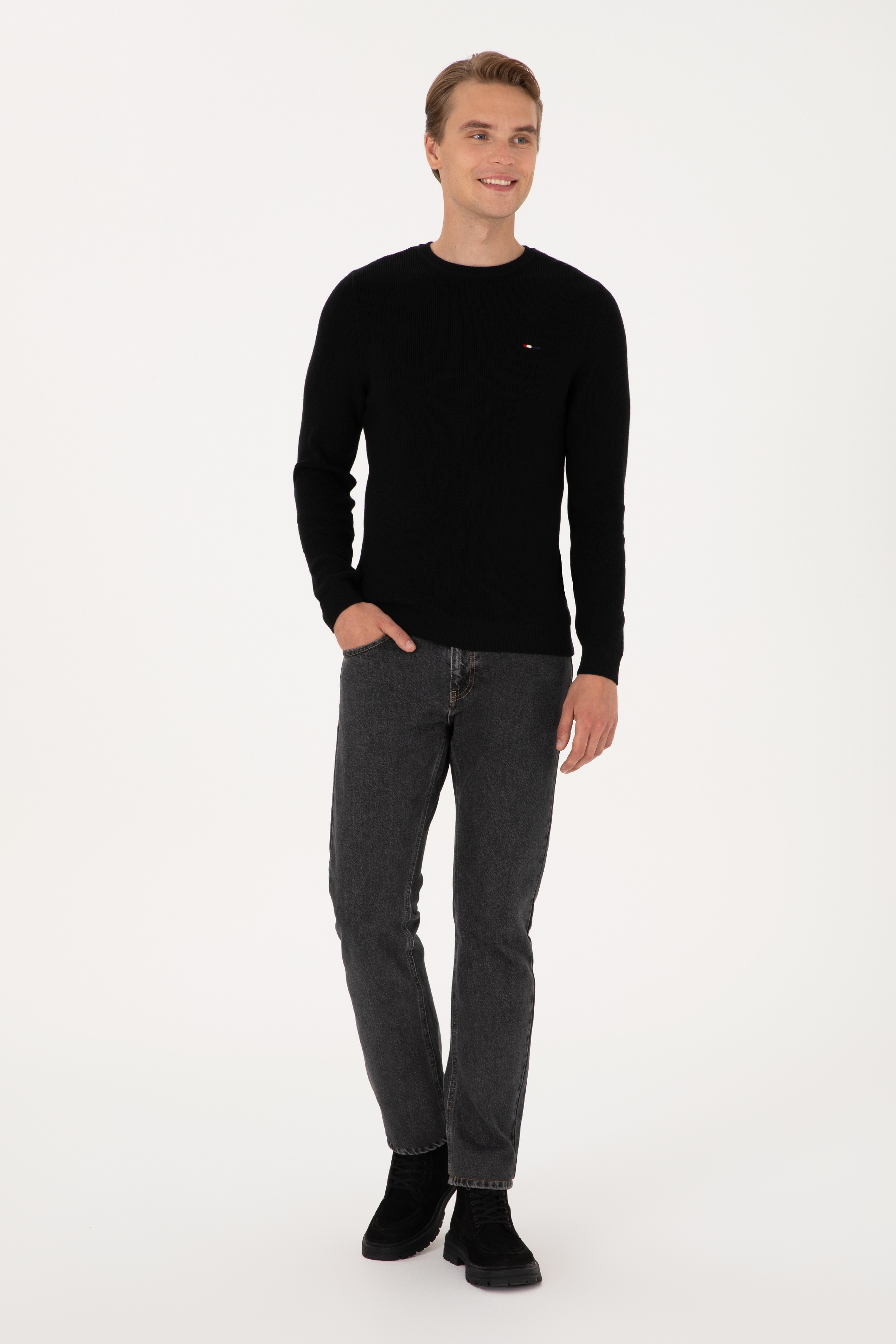 Erkek Slim Fit Bisiklet Yaka Siyah Basic Kazak