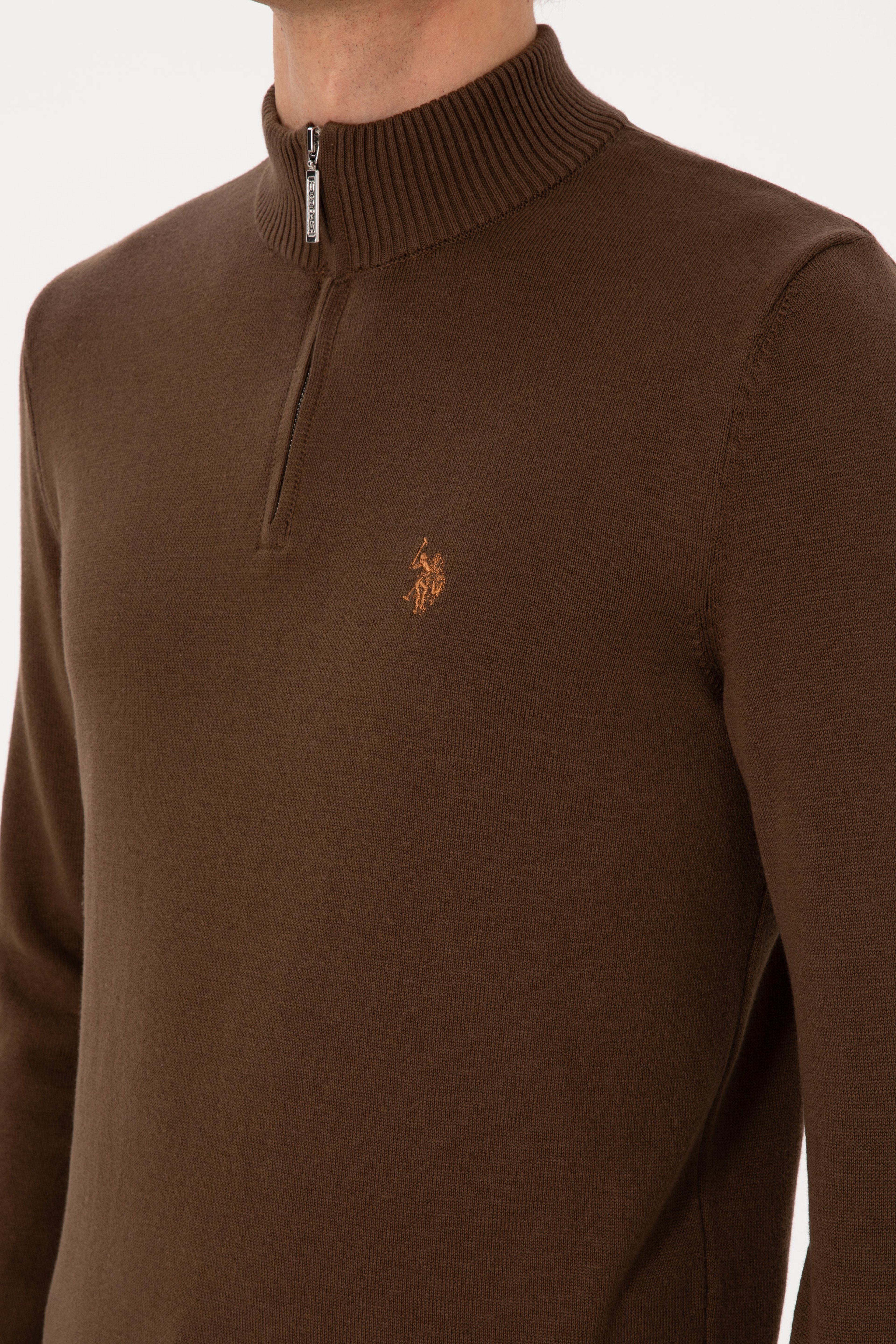 Erkek Slim Fit Yarım Fermuarlı Kahverengi Basic Kazak