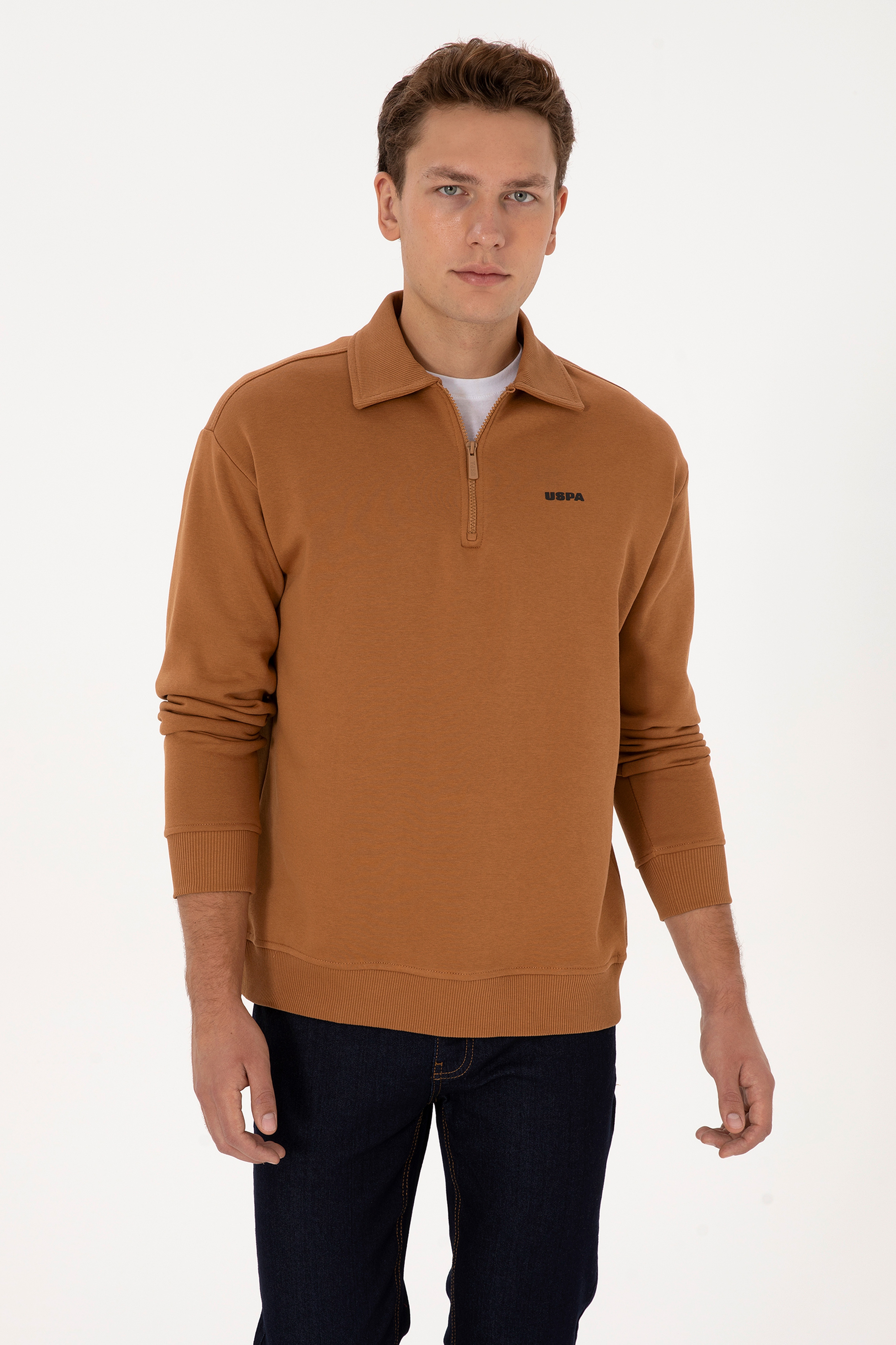 Erkek Regular Fit Yarım Fermuarlı Şardonlu Polo Yaka Camel Basic Sweatshirt