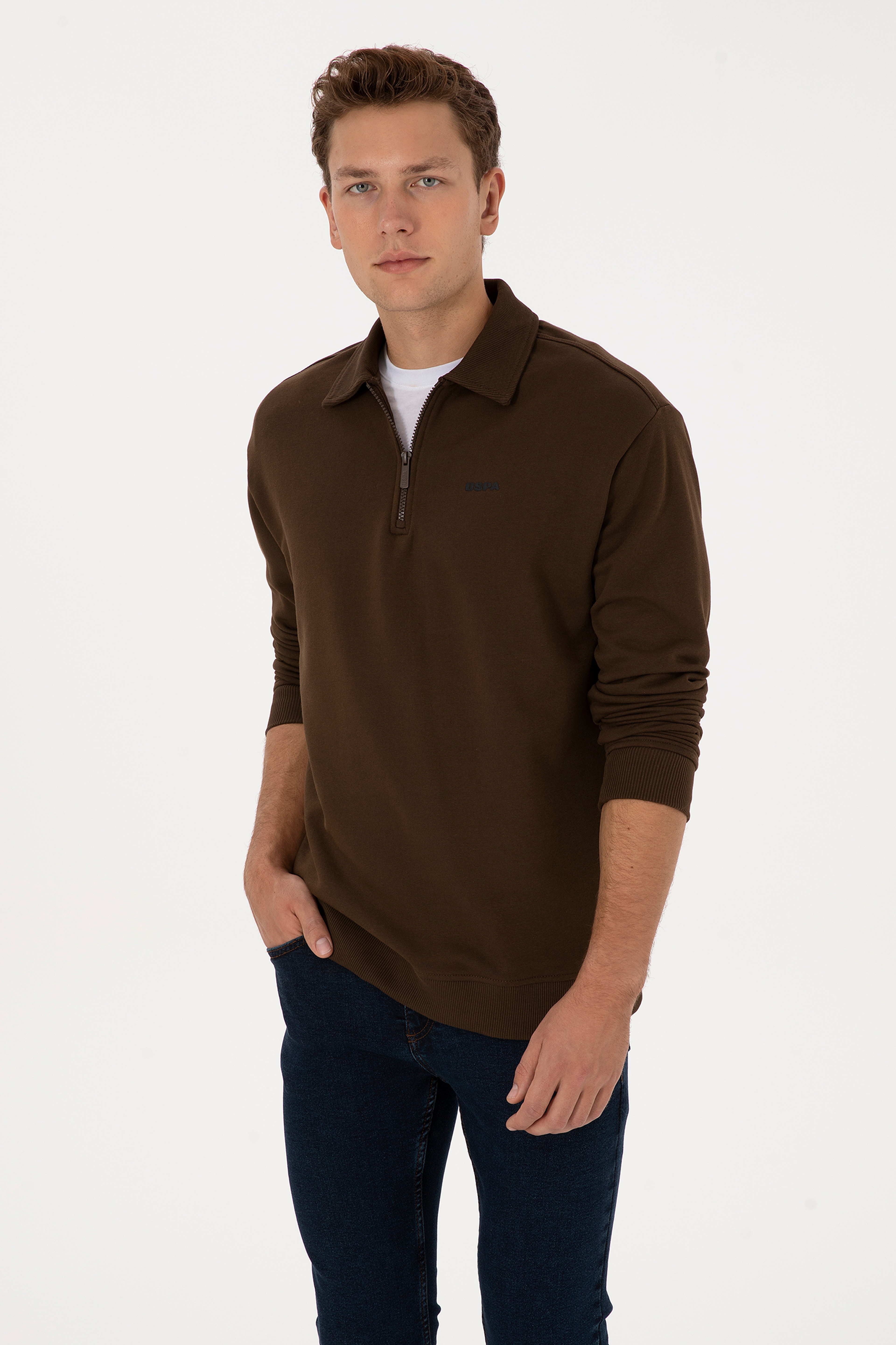 Erkek Regular Fit Yarım Fermuarlı Şardonlu Polo Yaka Kahverengi Basic Sweatshirt - Image 3