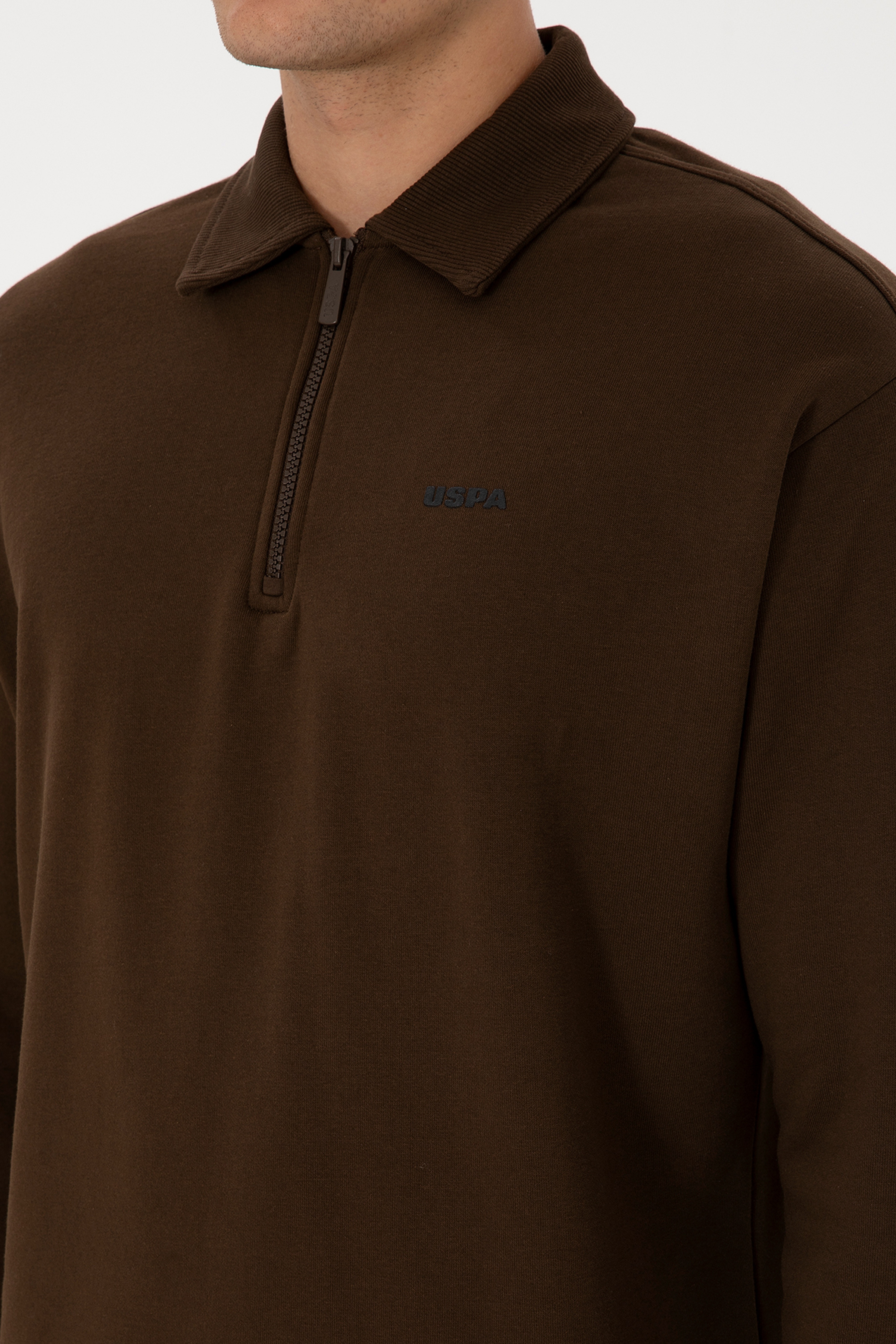 Erkek Regular Fit Yarım Fermuarlı Şardonlu Polo Yaka Kahverengi Basic Sweatshirt - Image 7