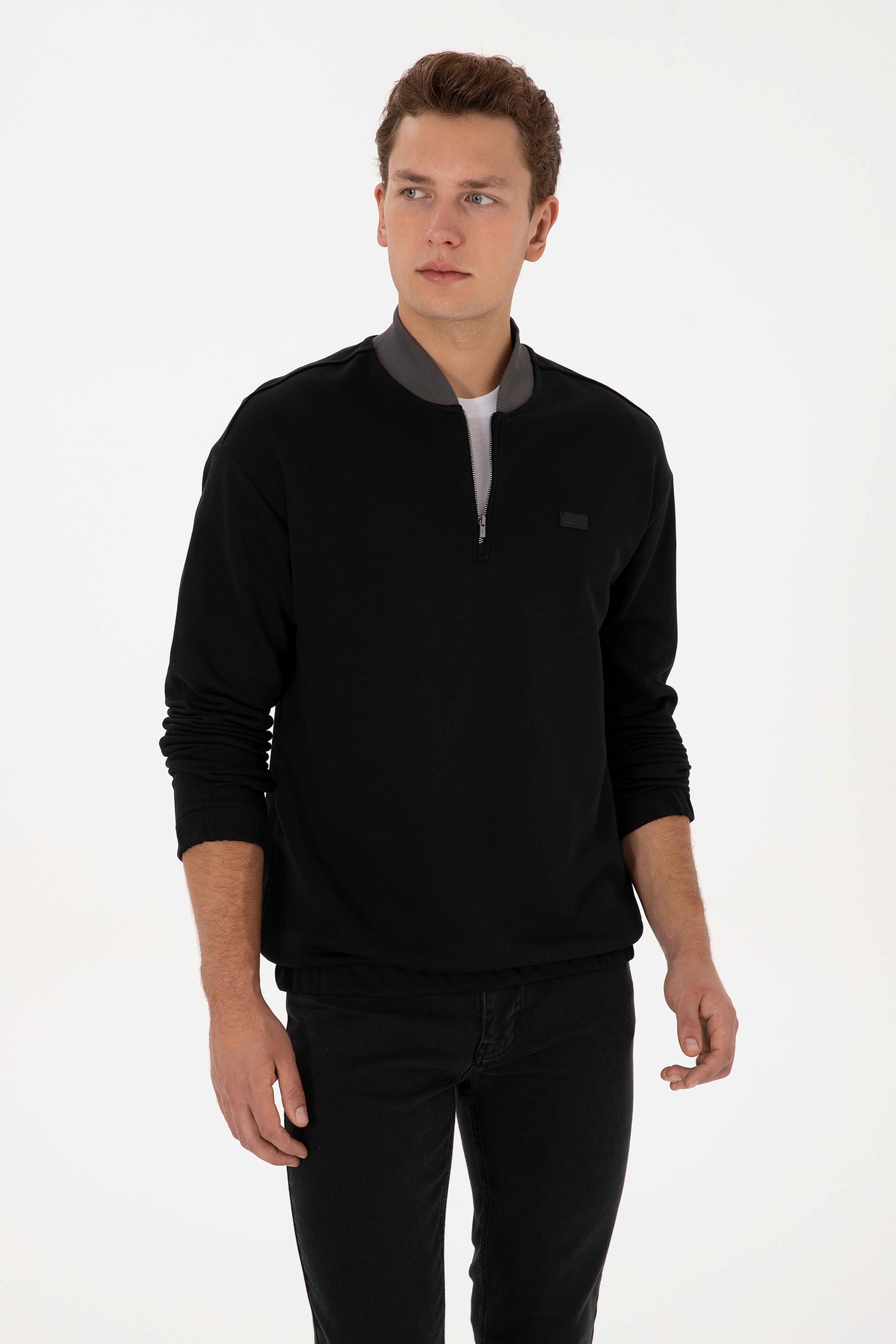 Erkek Comfort Fit Yarım Fermuarlı Siyah Sweatshirt - Image 1