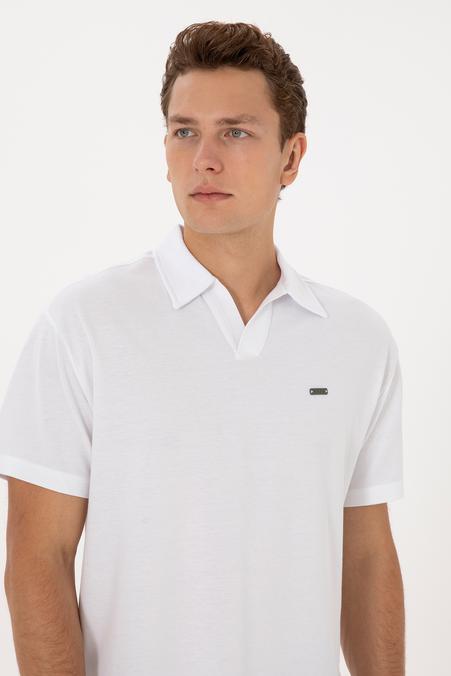 Erkek Comfort Fit Kaçık Yaka Beyaz Tişört