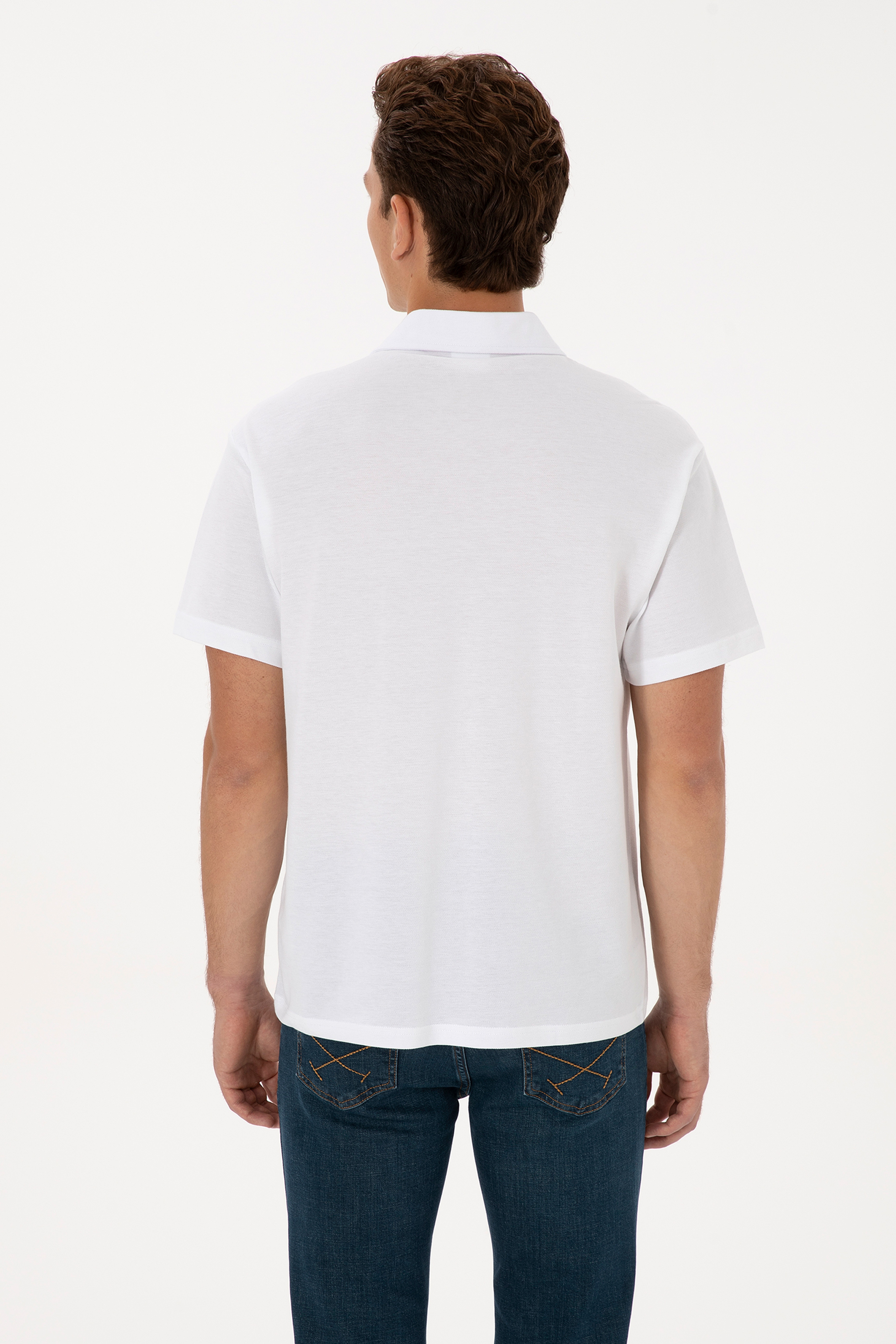 Erkek Comfort Fit Kaçık Yaka Beyaz Tişört - Image 5