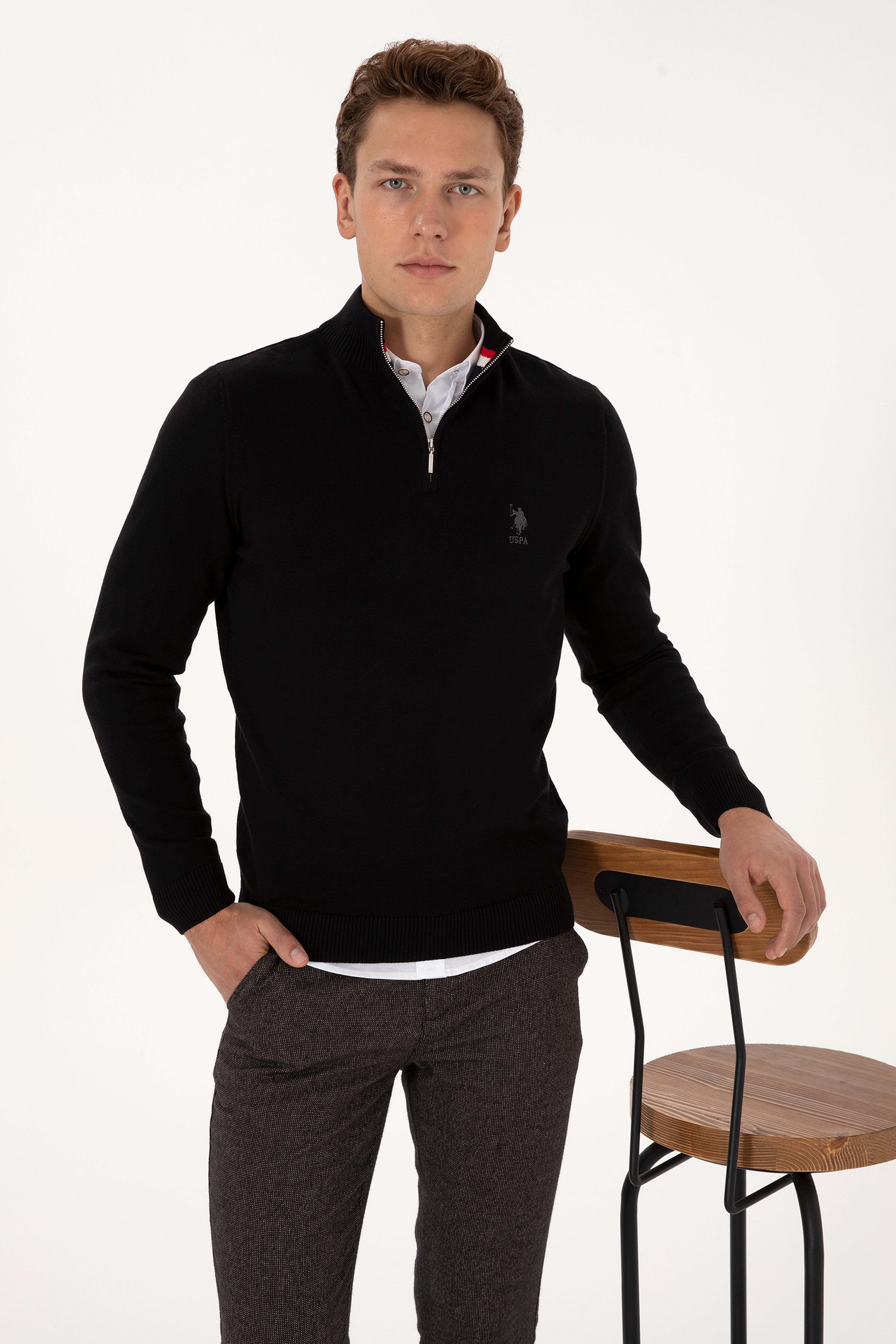 Erkek Slim Fit Yarım Fermuarlı Siyah Kazak - Image 3