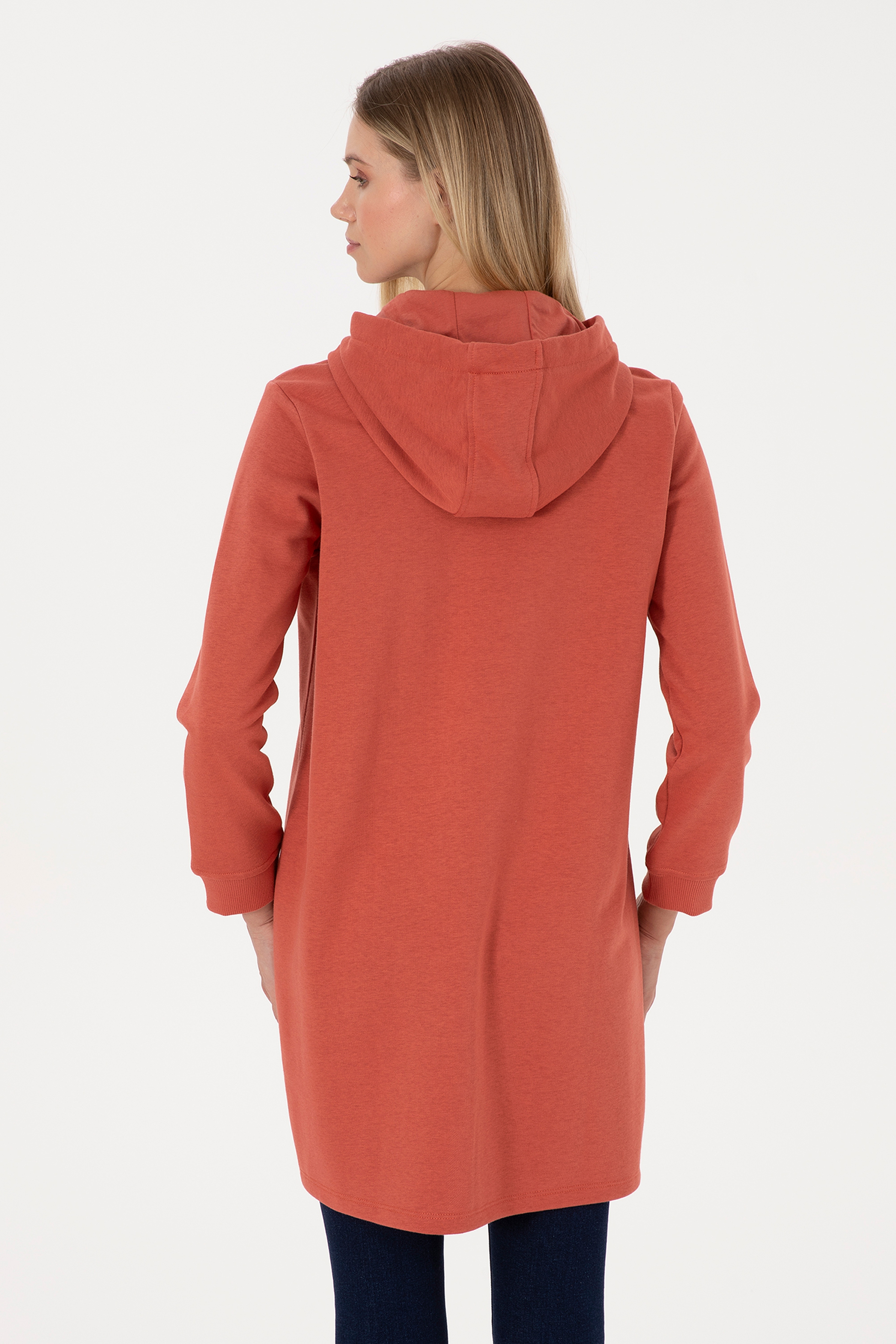 Kadın Kiremit Uzun Fermuarlı Kapüşonlu Basic Sweatshirt - Image 5