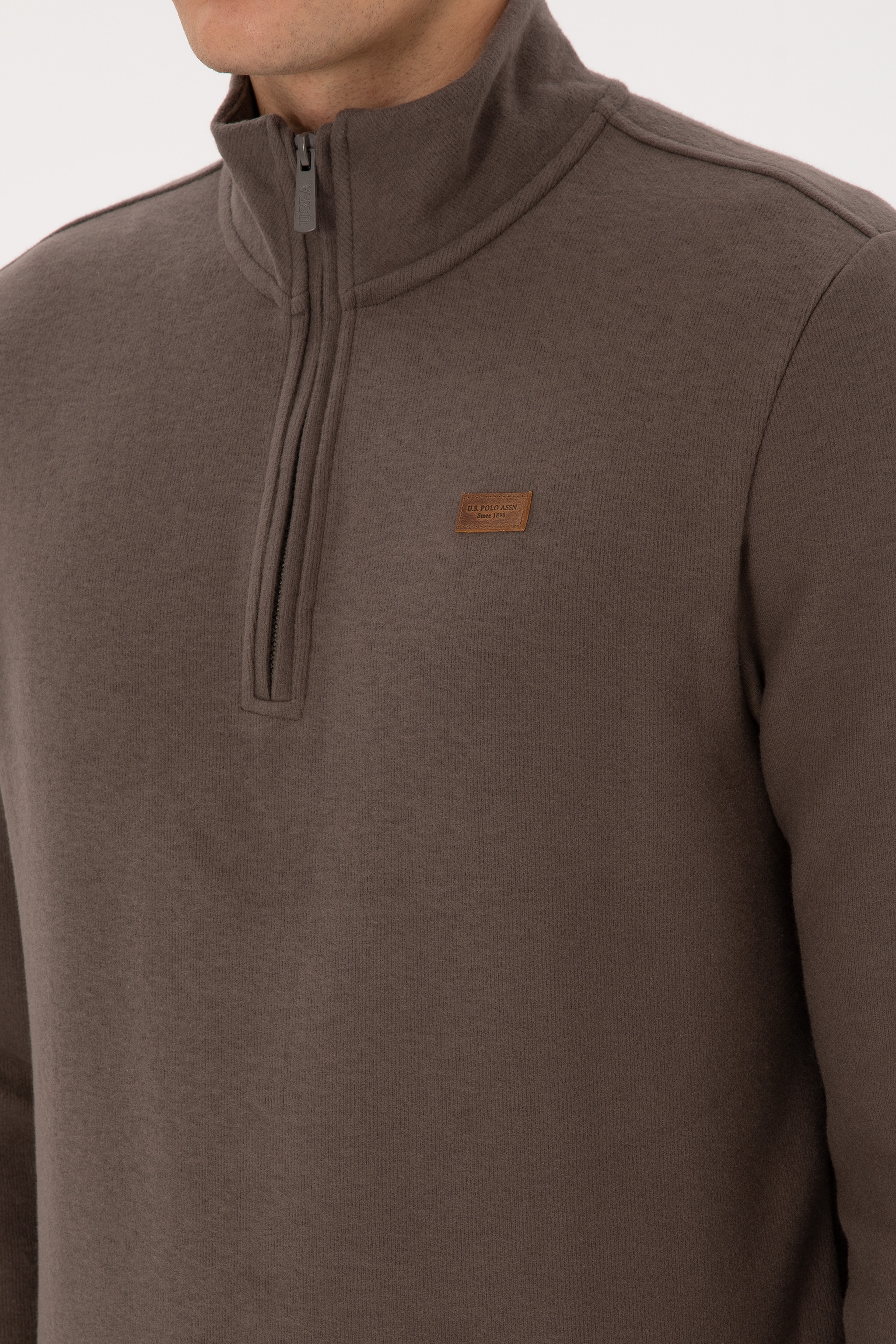 Erkek Regular Fit Yarım Fermuarlı Şardonlu Polo Yaka Vizon Basic Sweatshirt - Image 7