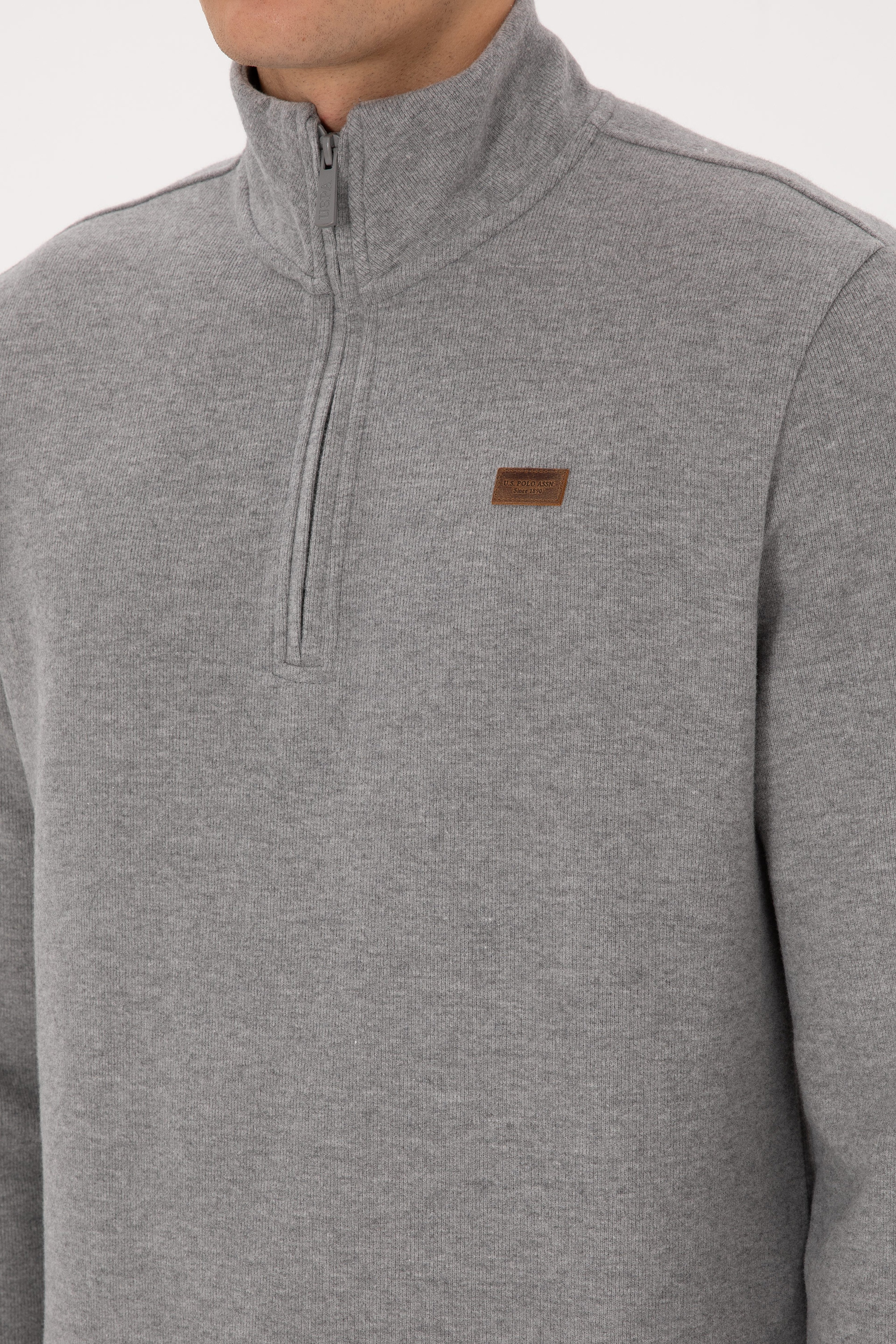 Erkek Regular Fit Yarım Fermuarlı Şardonlu Polo Yaka Gri Melanj Basic Sweatshirt - Image 7