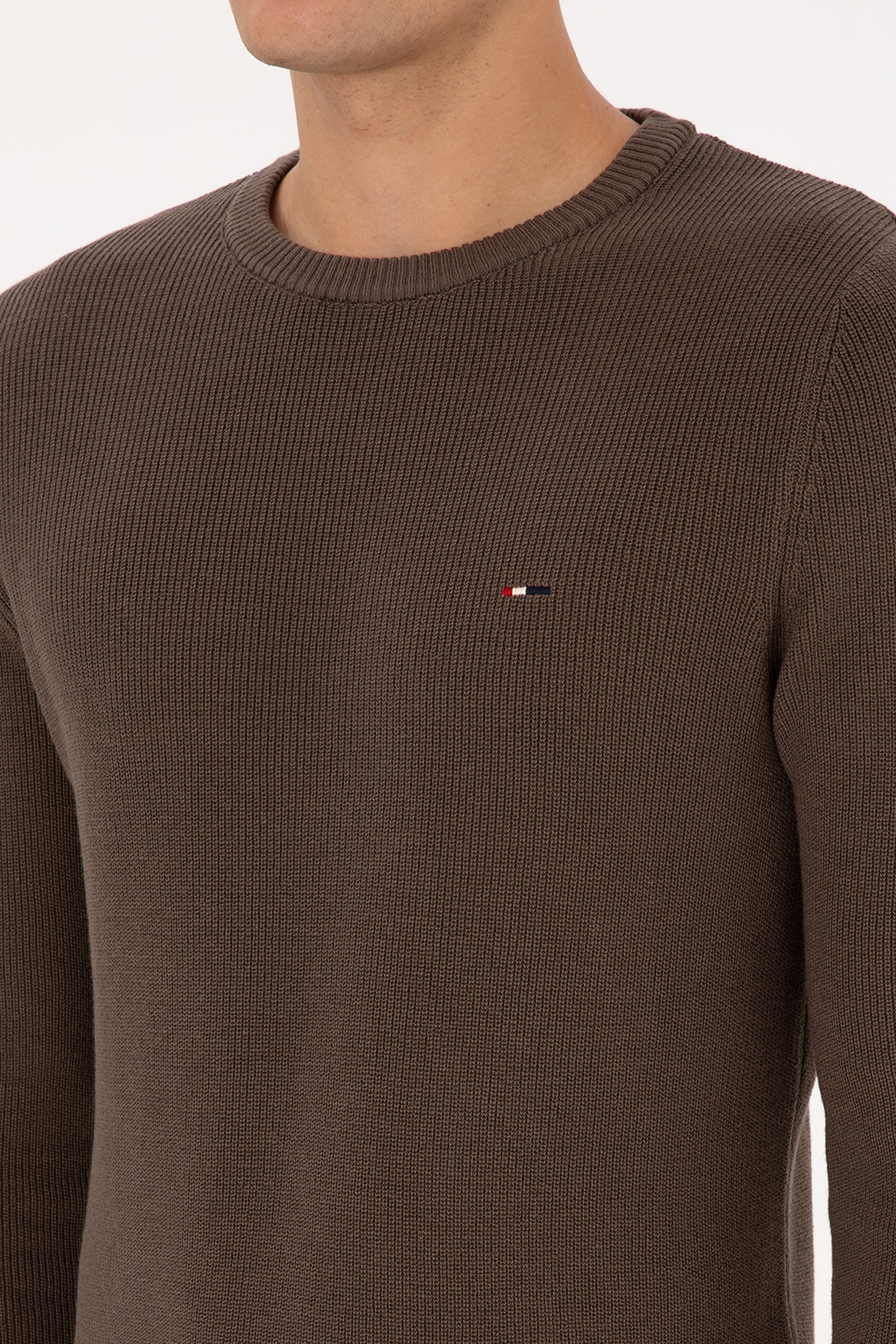 Erkek Slim Fit Bisiklet Yaka Vizon Basic Kazak - Image 7