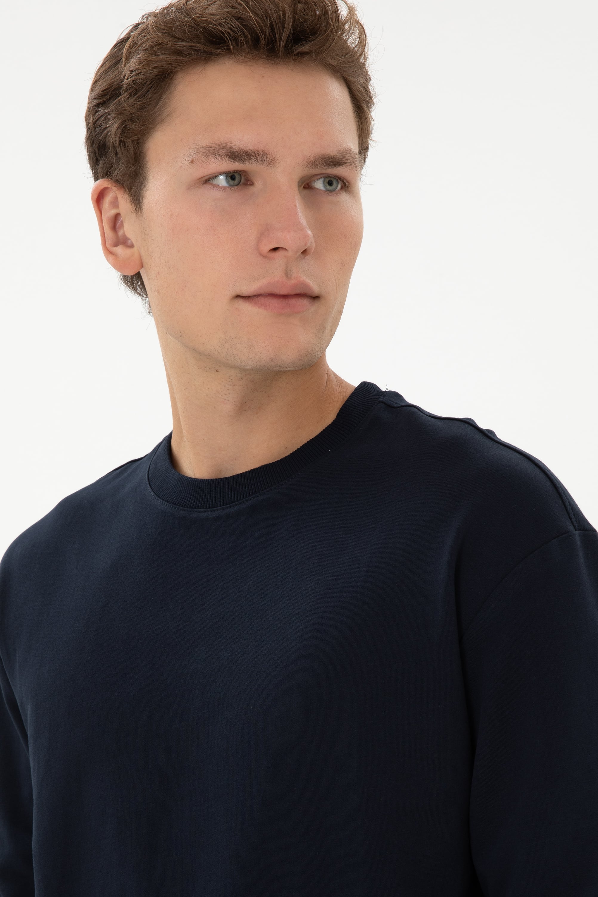 Erkek Comfort Fit Bisiklet Yaka Lacivert İnce Sweatshirt - Image 2