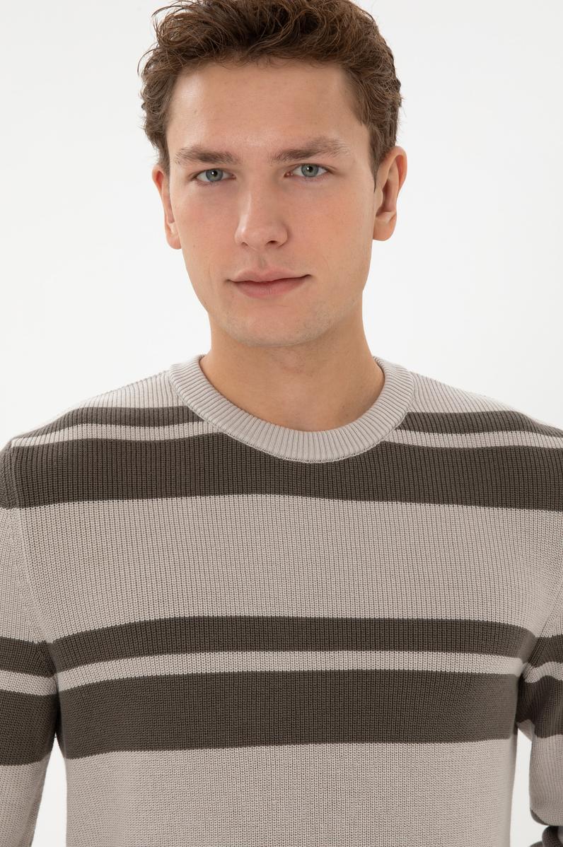 Erkek Regular Fit Bisiklet Yaka Taş Kazak