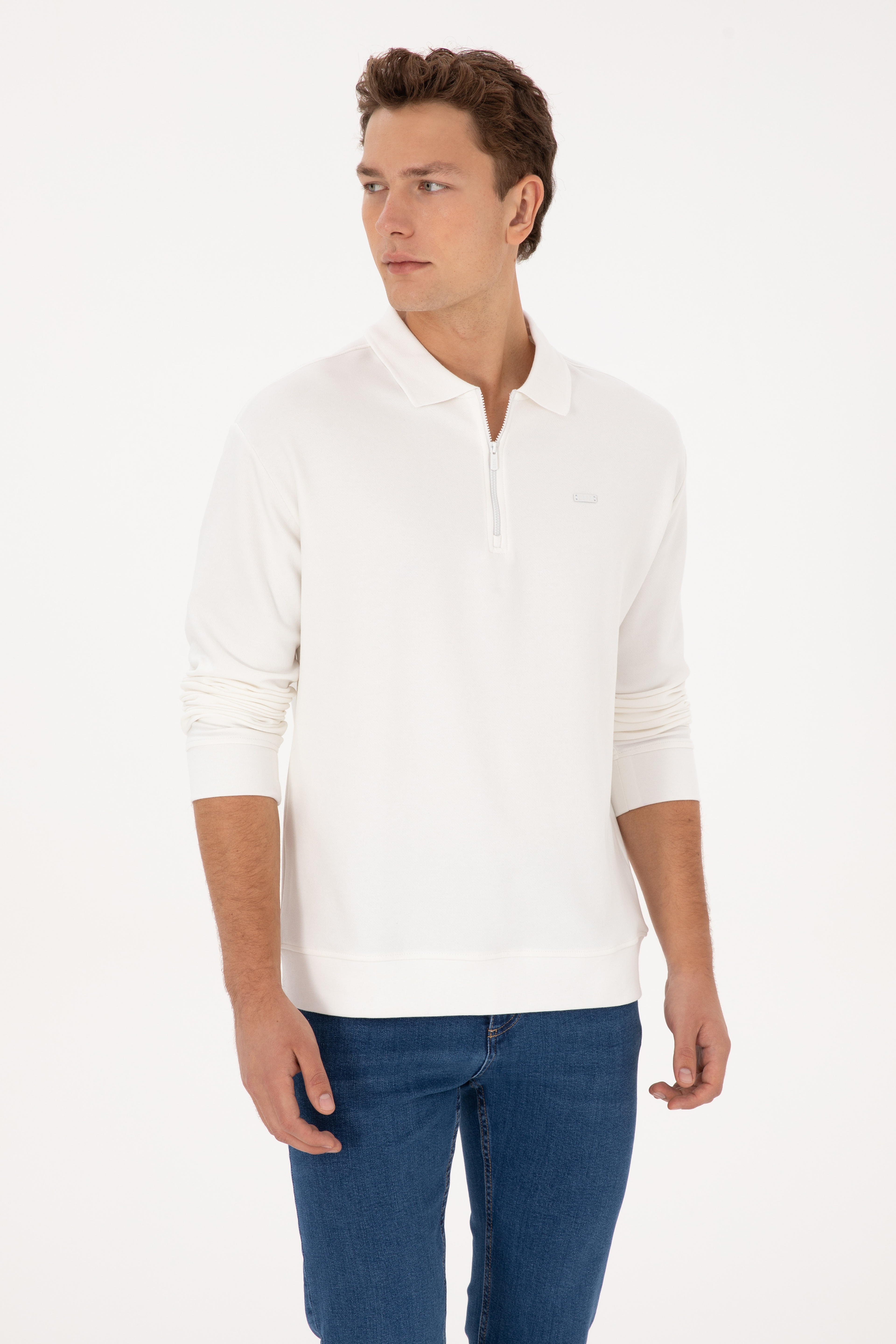 Erkek Comfort Fit Yarım Fermuarlı Beyaz Sweatshirt