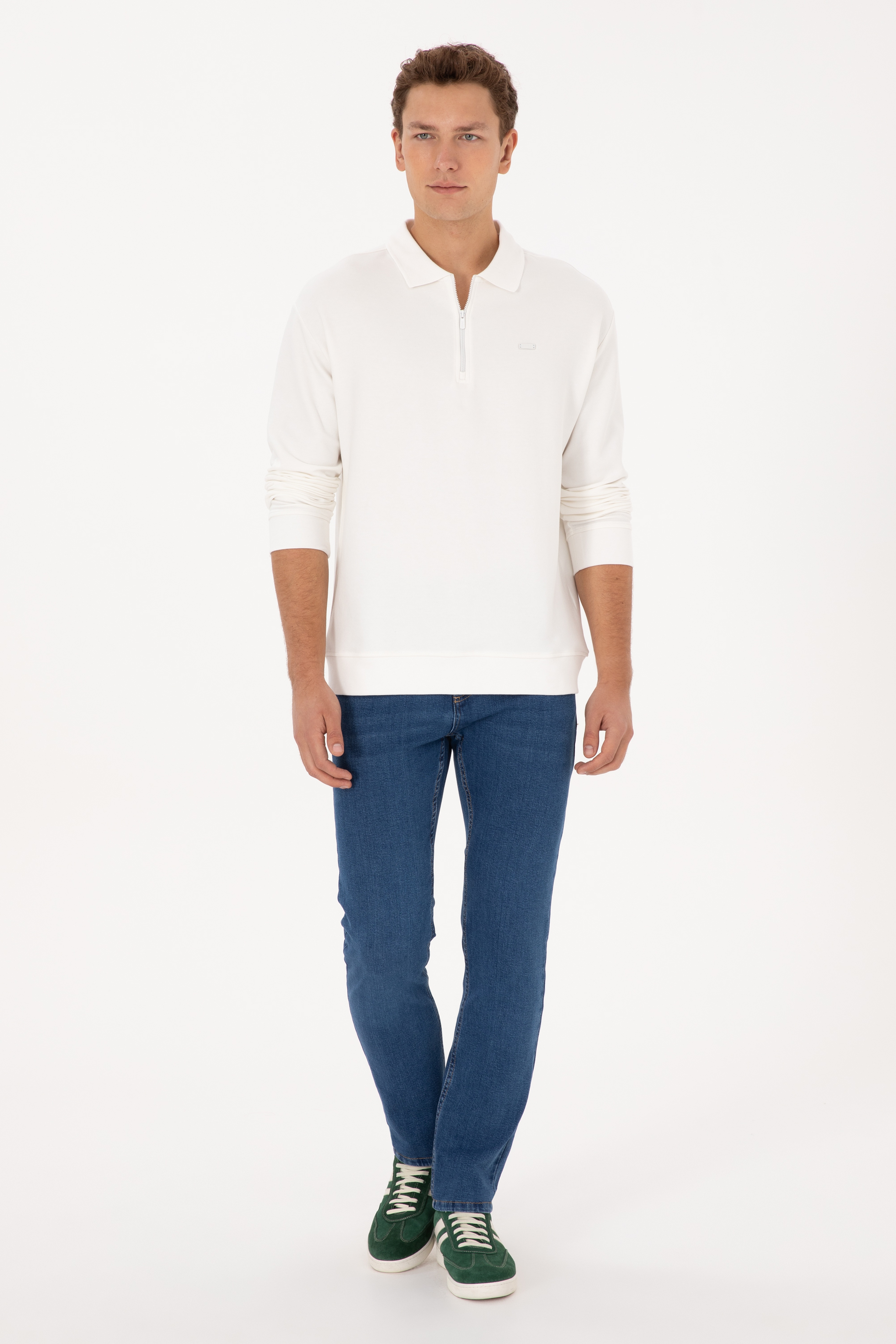 Erkek Comfort Fit Yarım Fermuarlı Beyaz Sweatshirt - Image 4