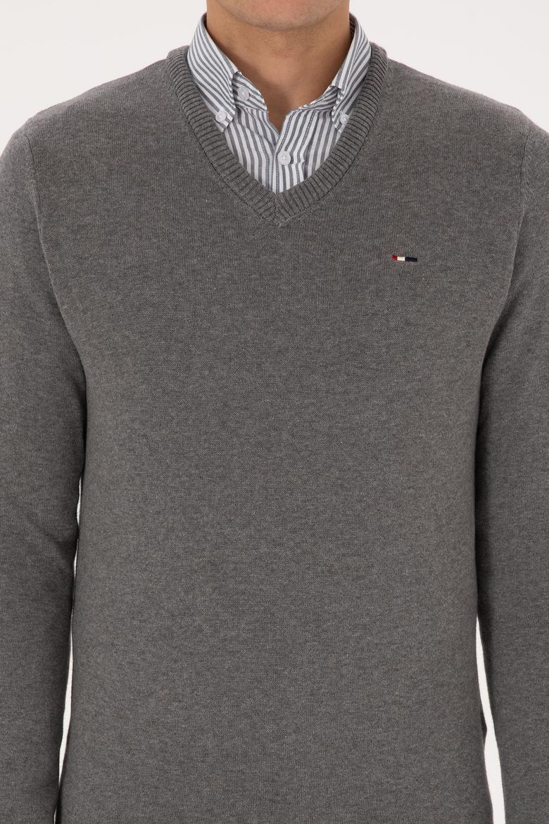 Erkek Slim Fit V Yaka Gri Melanj Basic Kazak - 50313668019