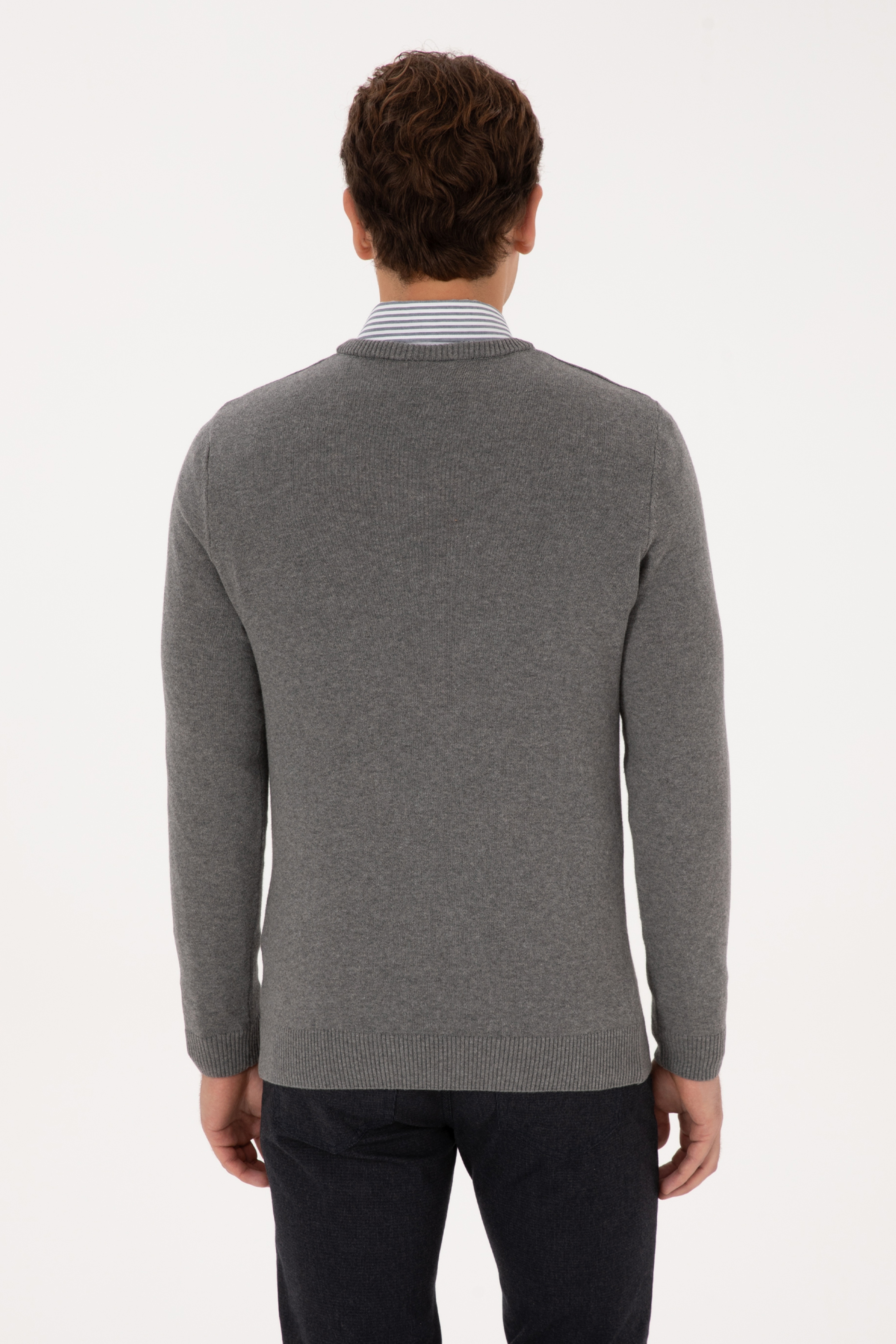 Erkek Slim Fit V Yaka Gri Melanj Basic Kazak