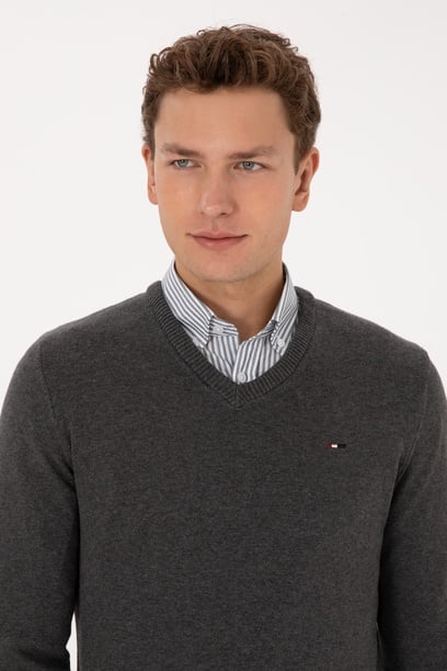 Erkek Slim Fit V Yaka Antrasit Melanj Basic Kazak