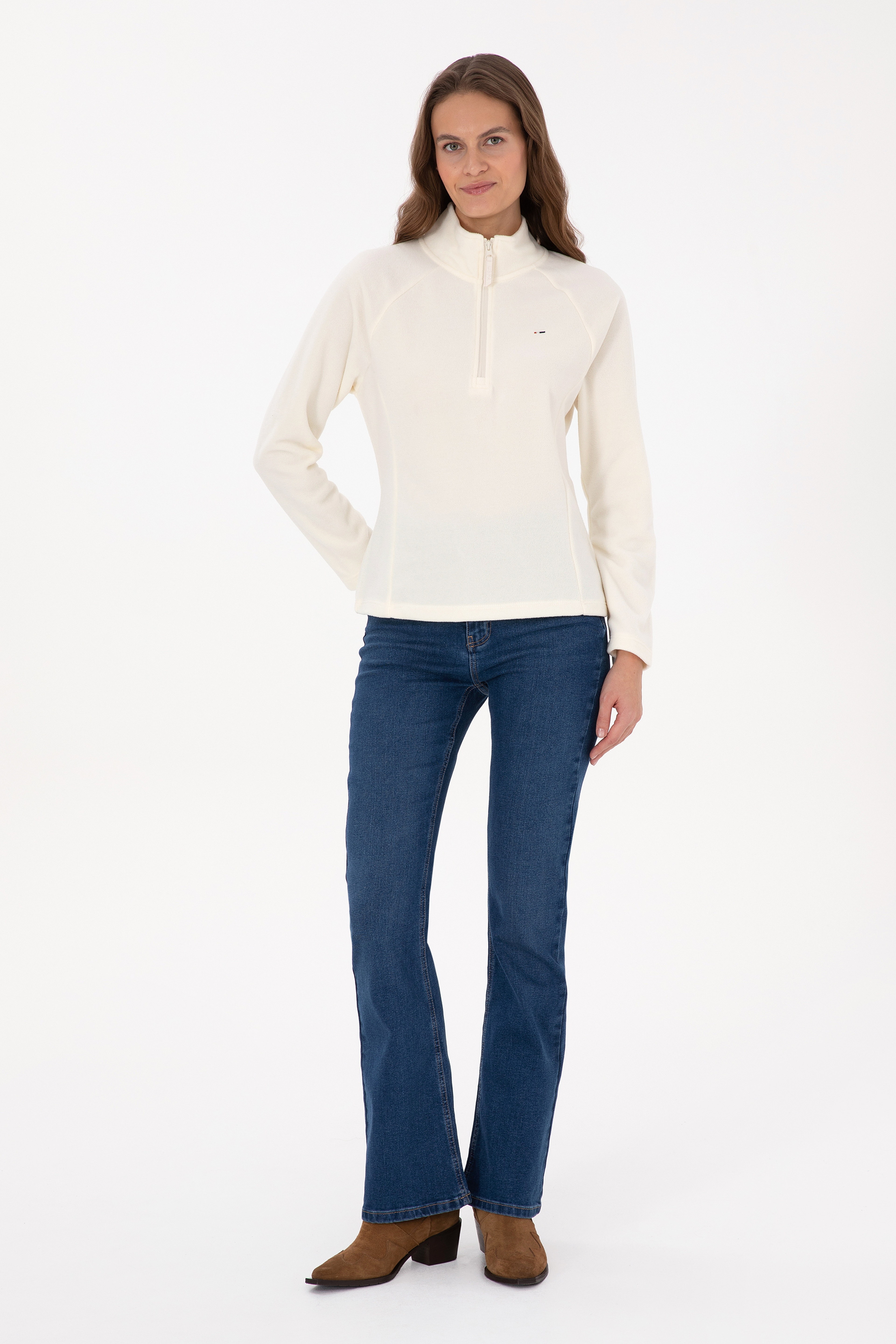 Kadın Krem Fermuarlı Dik Yaka Polar Sweatshirt - Image 4