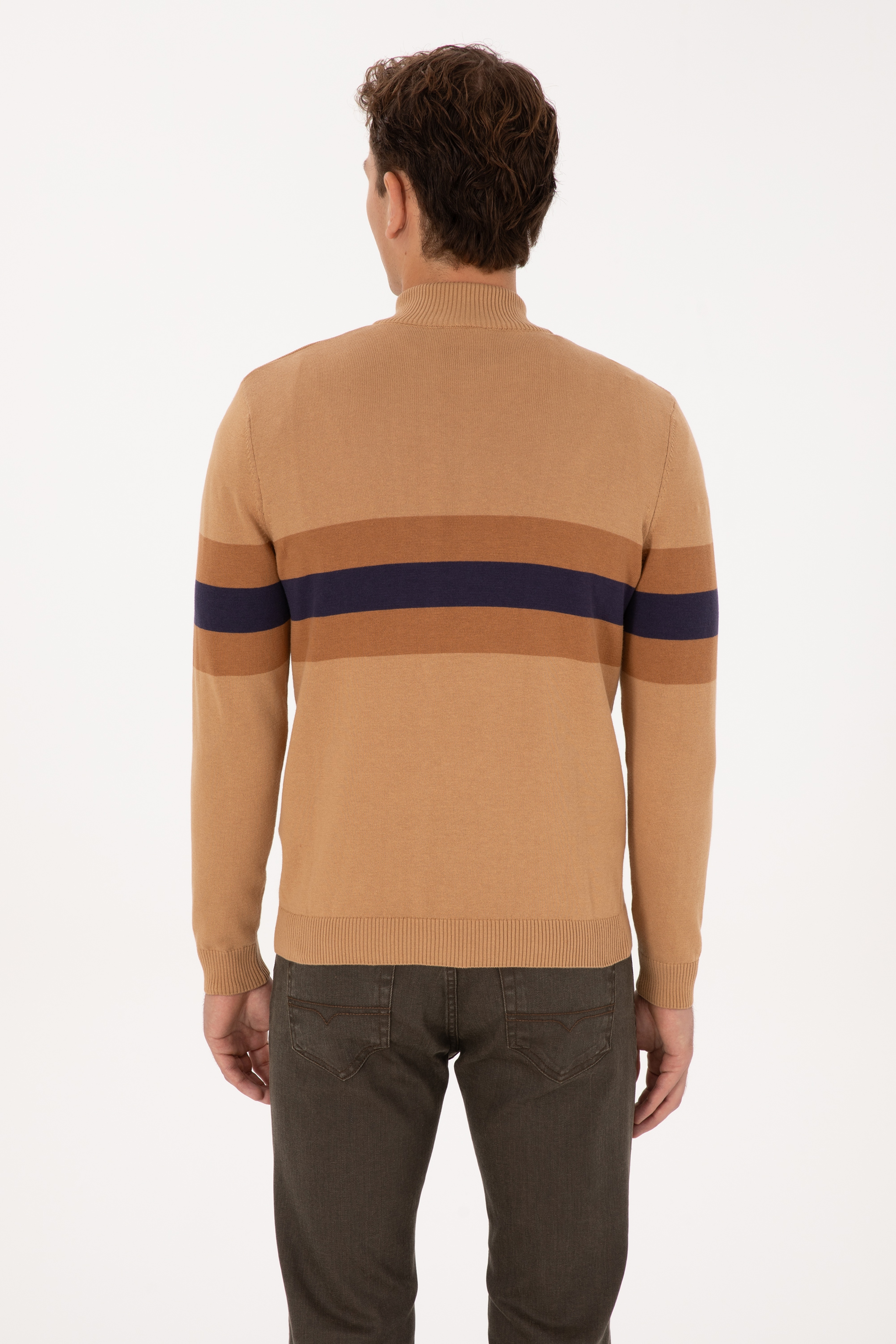 Erkek Regular Fit Yarım Fermuarlı Camel Kazak - Image 5