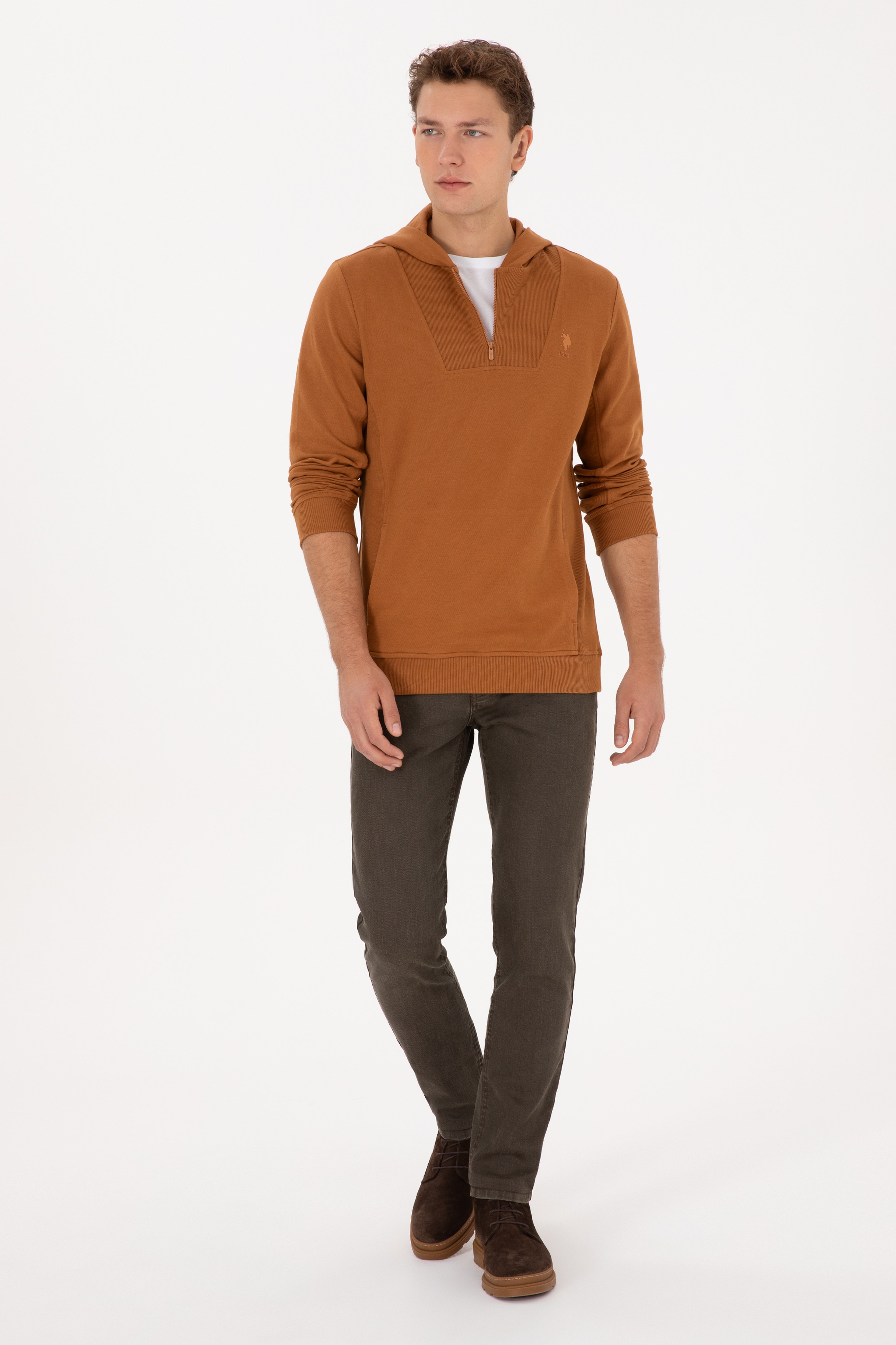 Erkek Regular Fit Yarım Fermuarlı Kapüşonlu Camel Sweatshirt - Image 4