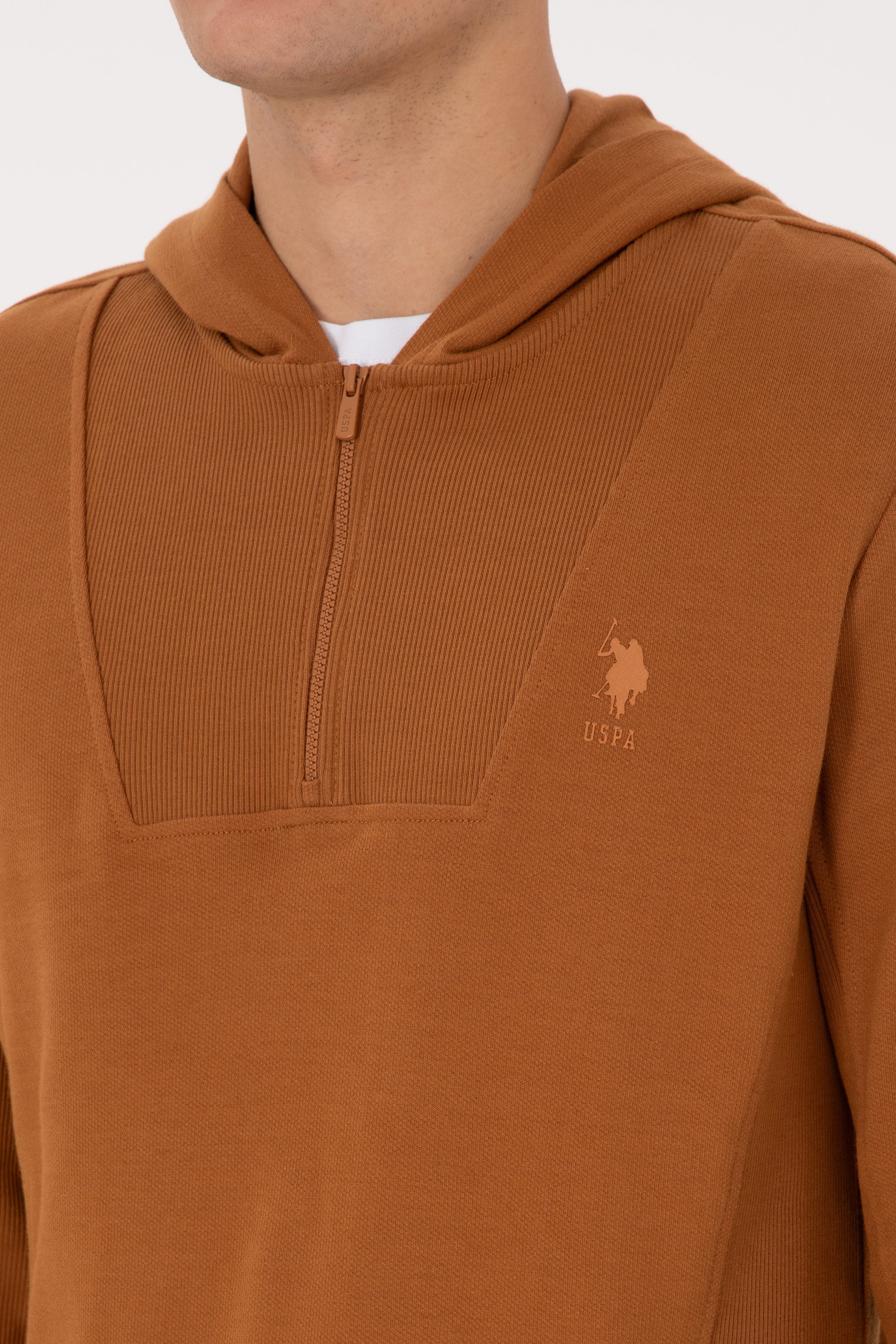 Erkek Regular Fit Yarım Fermuarlı Kapüşonlu Camel Sweatshirt - Image 7