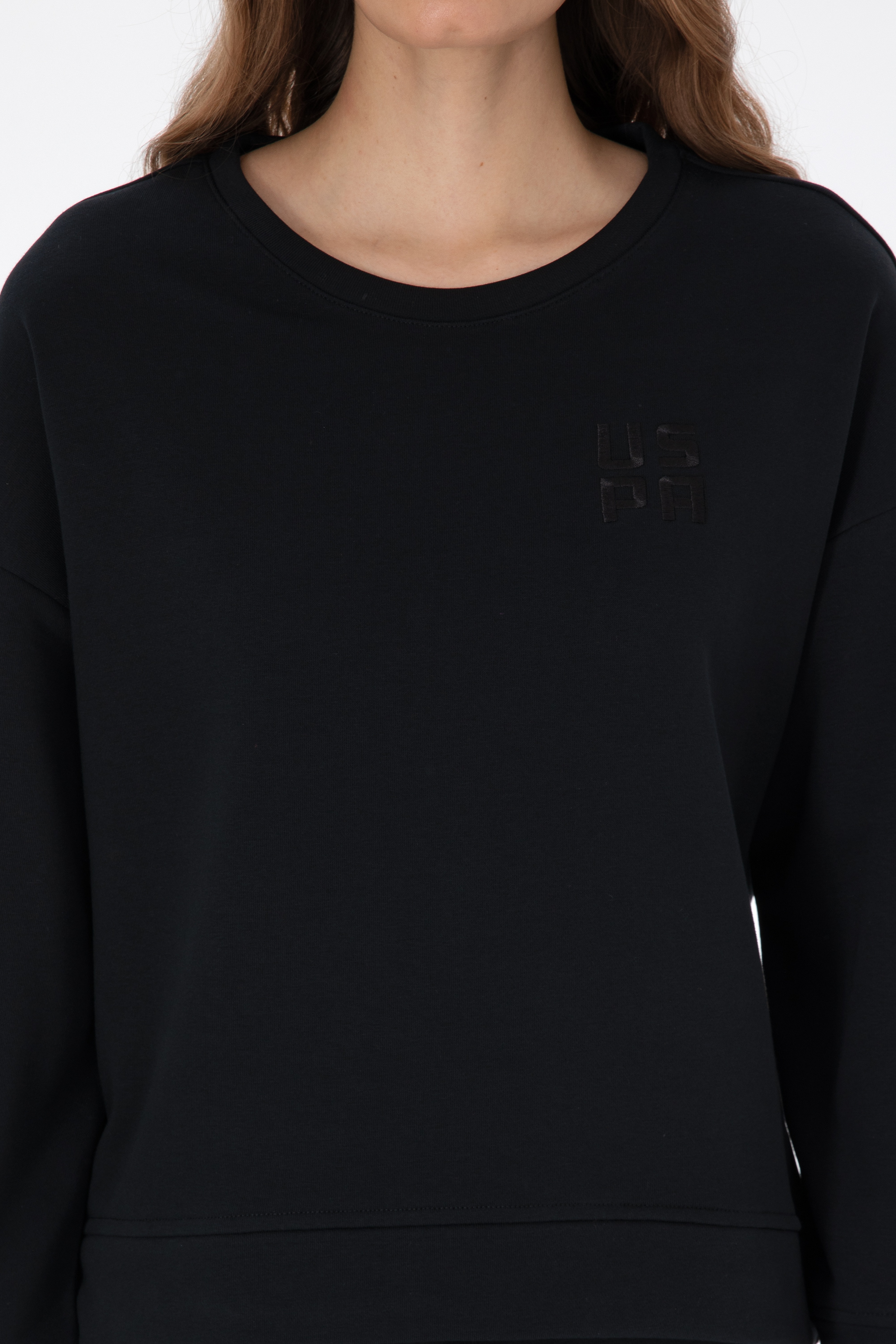 Kadın Siyah Bisiklet Yaka Basic Sweatshırt - Image 6