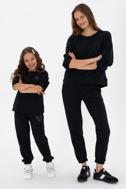 Kadın Siyah Bisiklet Yaka Basic Sweatshırt