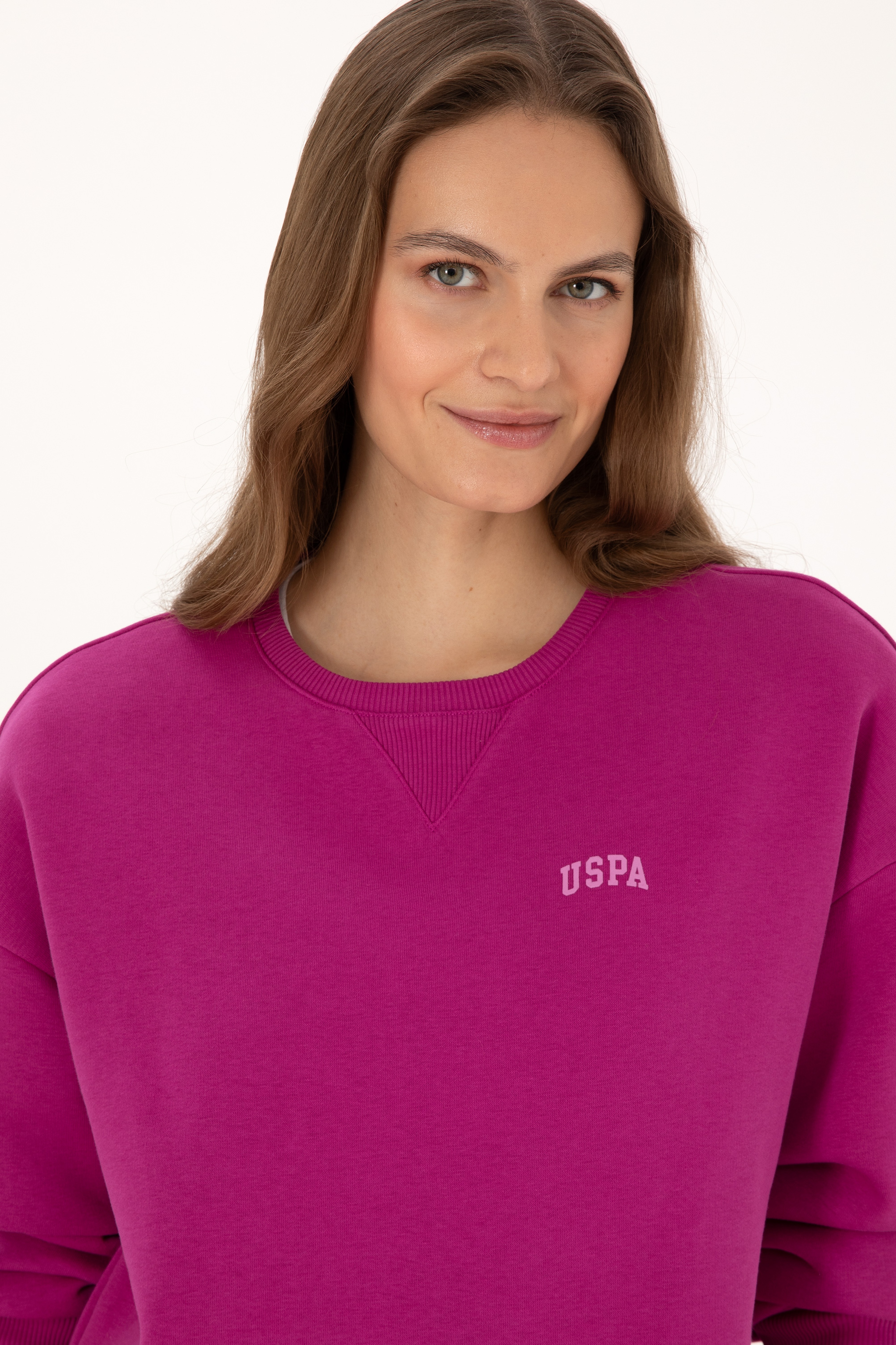 Kadın Fuşya Şardonlu Bisiklet Yaka Basic Sweatshırt - Image 2