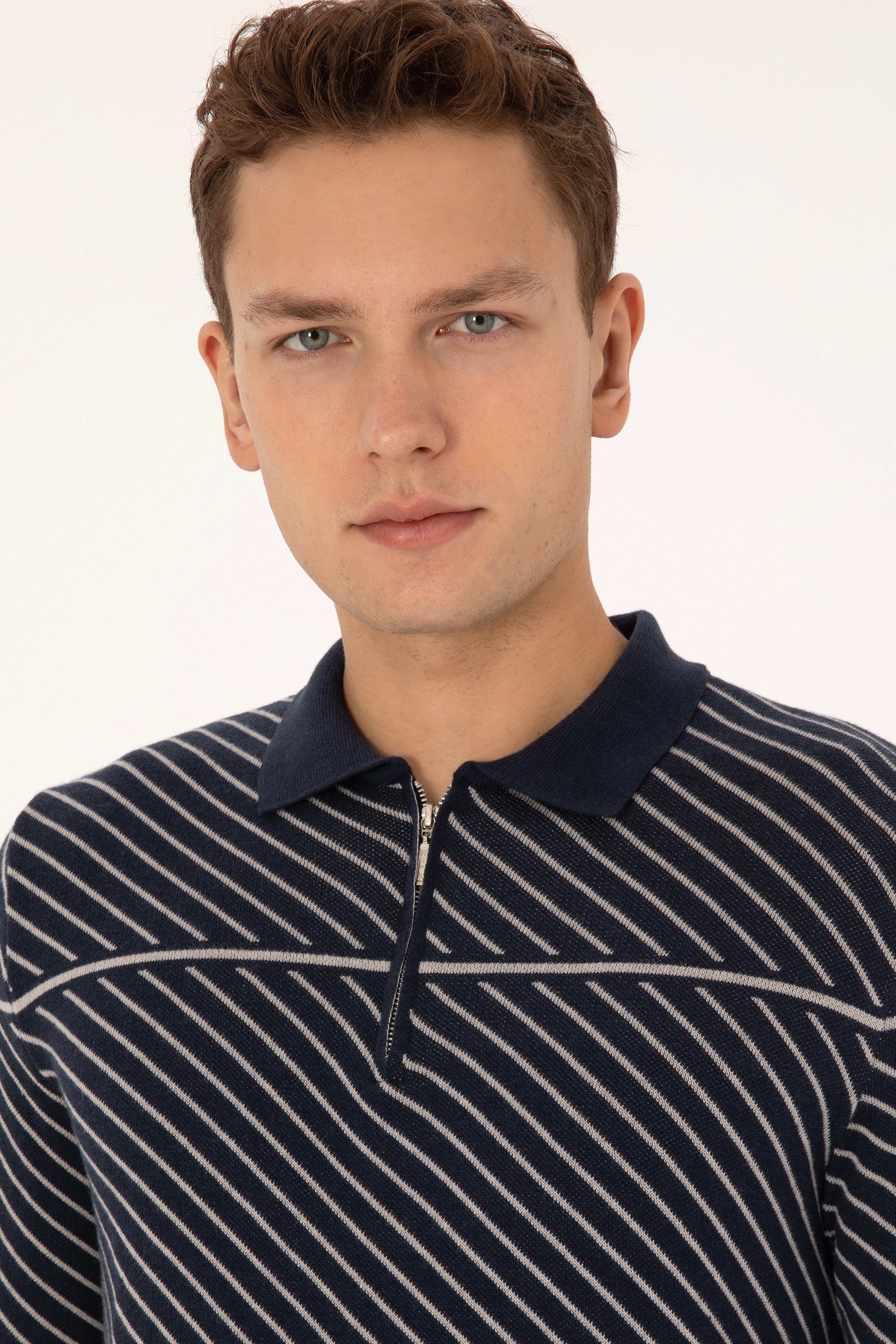 Erkek Slim Fit Yarım Fermuarlı Polo Yaka Lacivert Kazak - Image 2